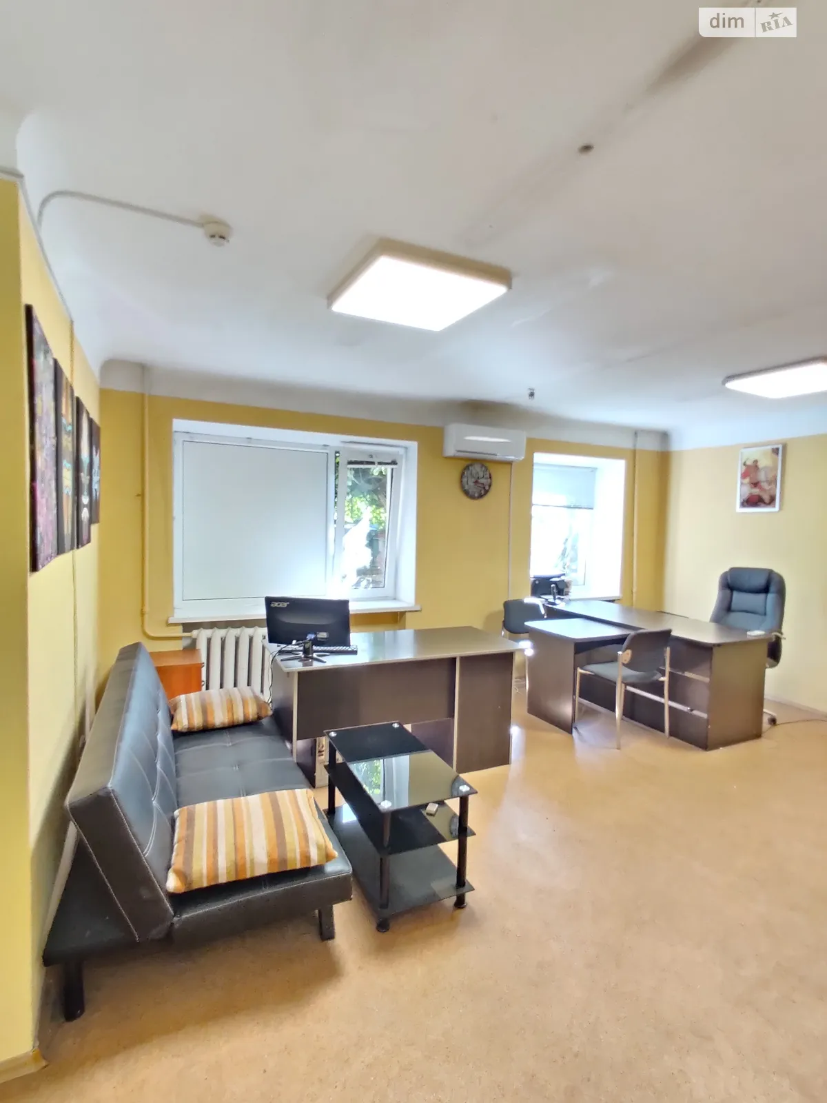 Сдается в аренду офис 45 кв. м в бизнес-центре, цена: 7000 грн - фото 1