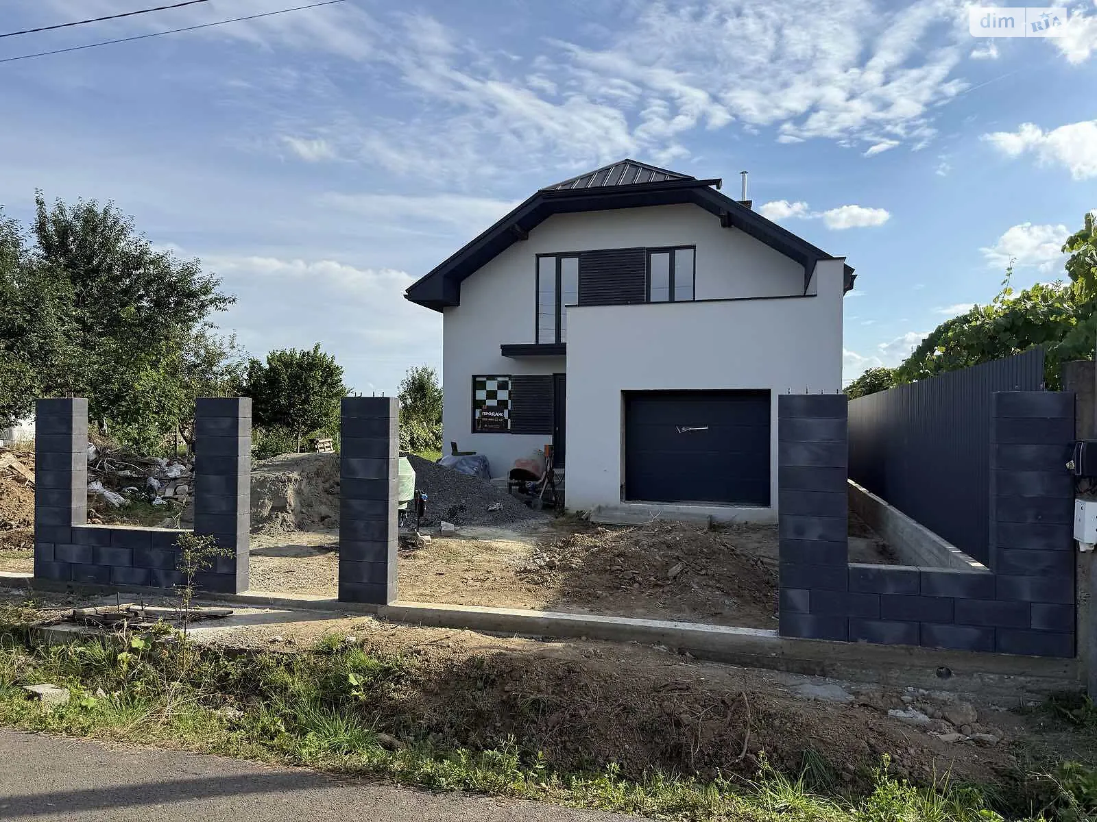 Продается дом на 2 этажа 155 кв. м с террасой, цена: 120000 $ - фото 1