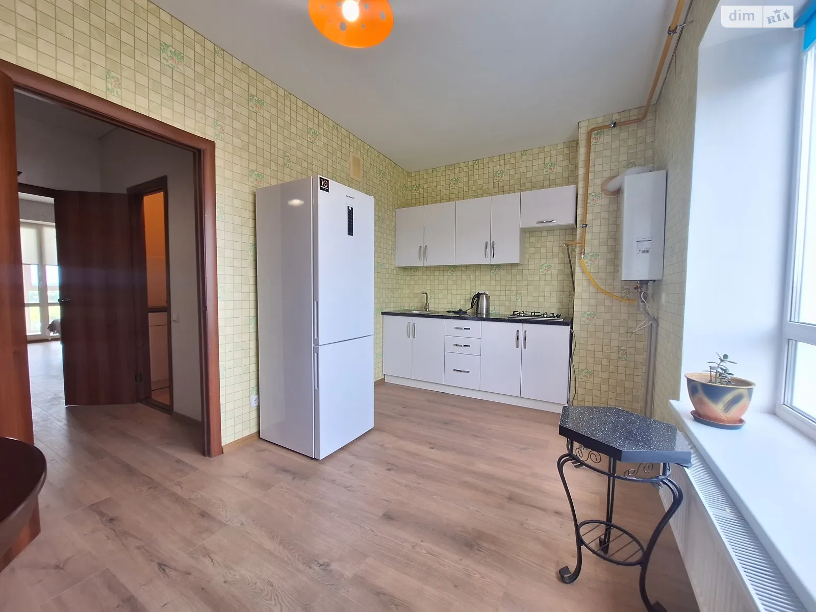 Продається 1-кімнатна квартира 45.9 кв. м у Горі, вул. Центральна - фото 1