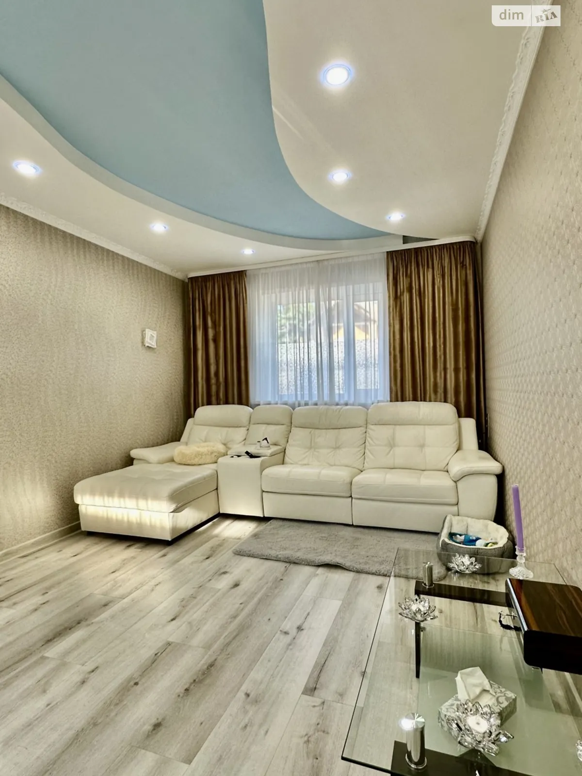 Продается дом на 2 этажа 96.3 кв. м с участком, цена: 119000 $ - фото 1