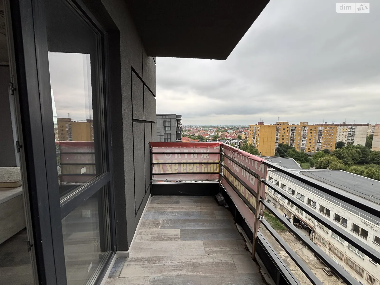 Продается 3-комнатная квартира 64.4 кв. м в Ужгороде, ул. Тлехаса, 19 корпус 2 - фото 1