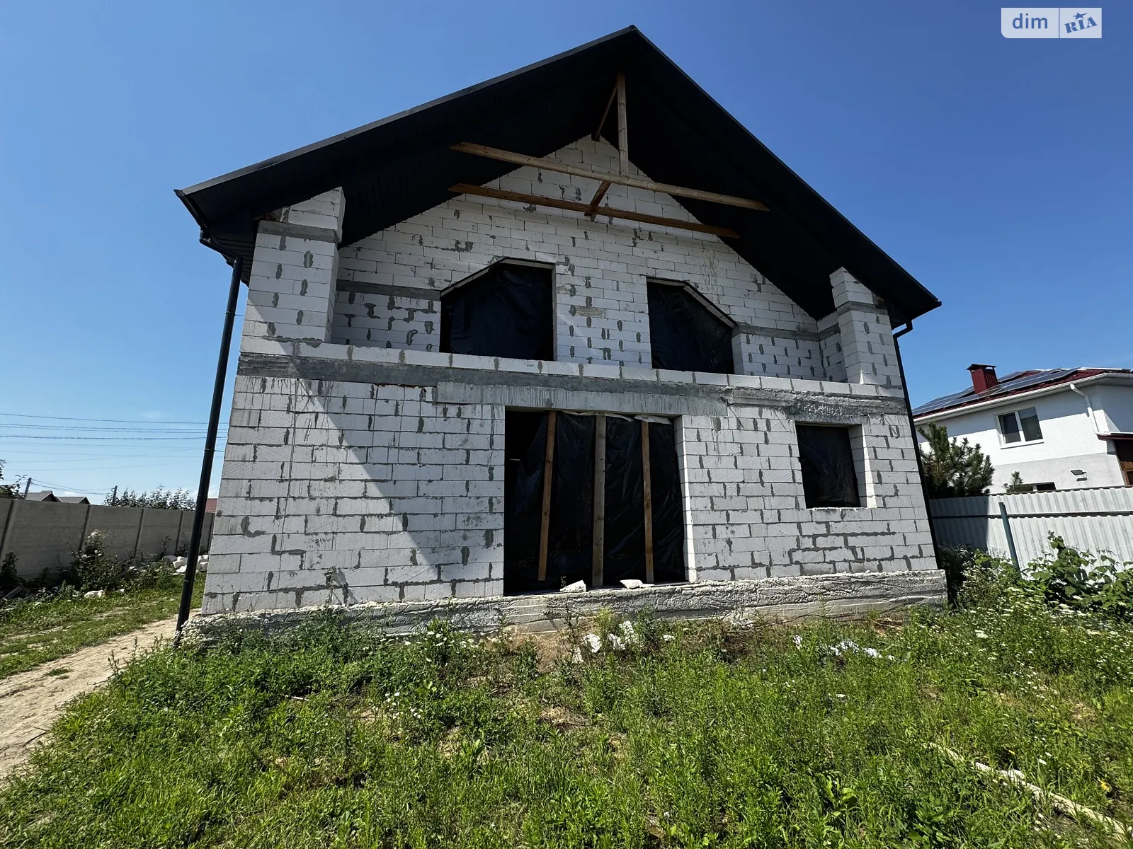 Продается дом на 2 этажа 350 кв. м с баней/сауной, цена: 106999 $ - фото 1
