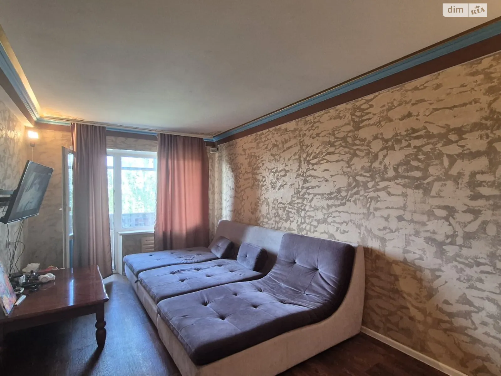 3-комнатная квартира 71.4 кв. м в Запорожье, ул. Авраменко, 22 - фото 1