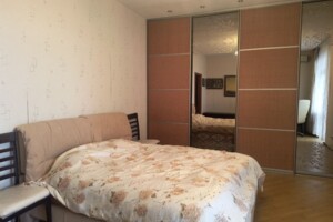 Продаж квартири, Одеса, р‑н. Приморський, Базарна вулиця, буд. 5/4
