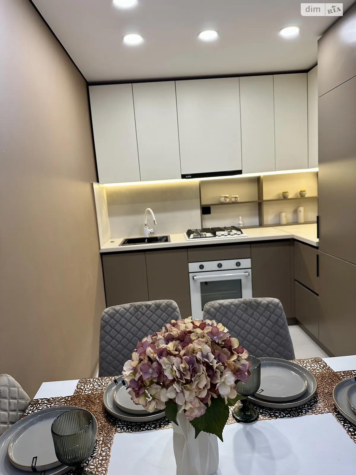 2-комнатная квартира 53 кв. м в Тернополе, ул. Смакулы, 8 - фото 1