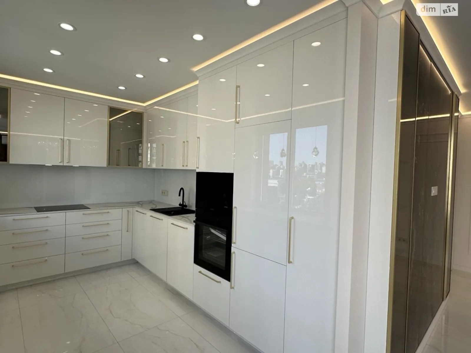 Продается 2-комнатная квартира 66 кв. м в Киеве, ул. Костанайская, 13 - фото 1