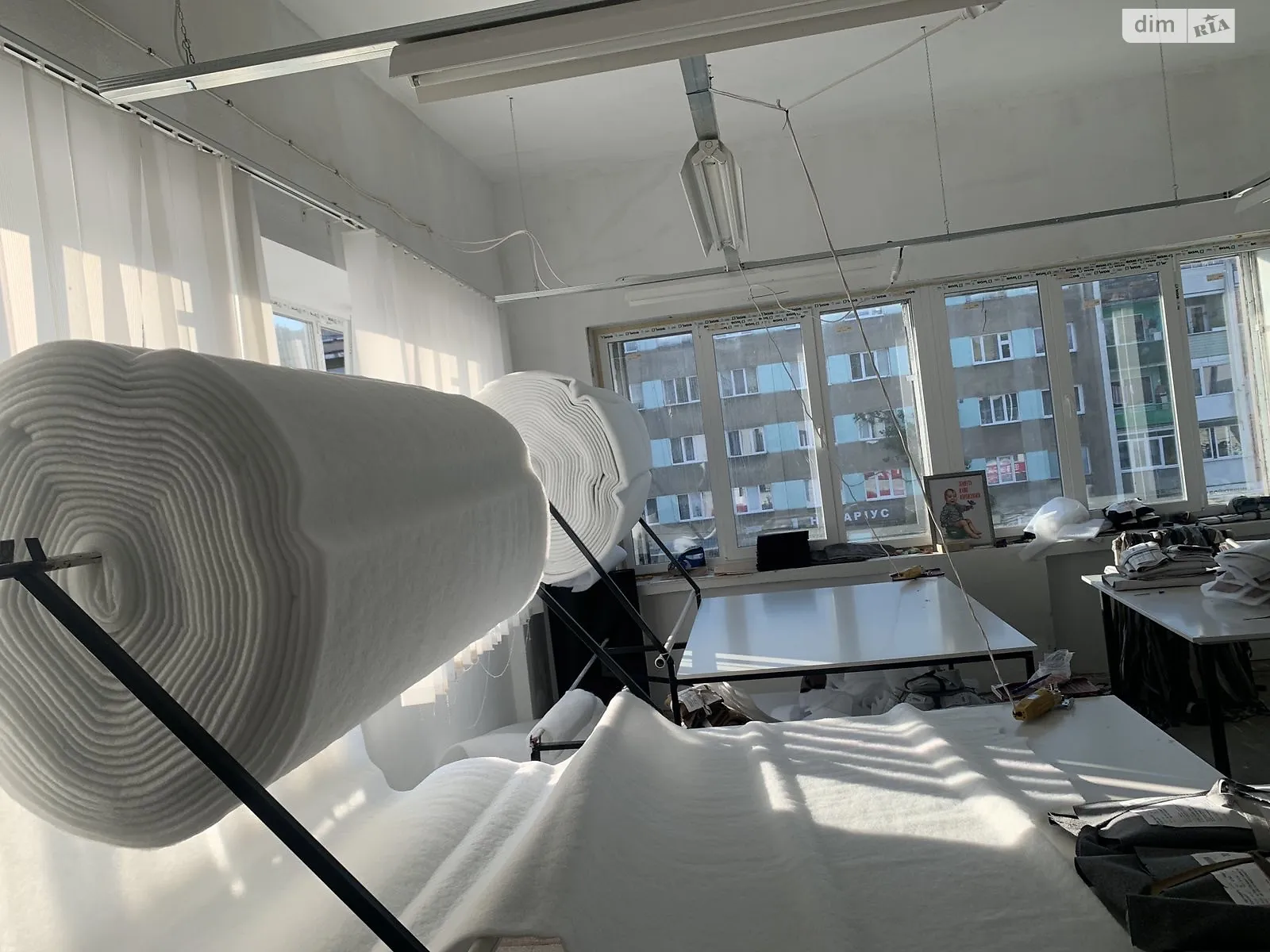 Продается помещения свободного назначения 581 кв. м в 3-этажном здании, цена: 261450 $ - фото 1