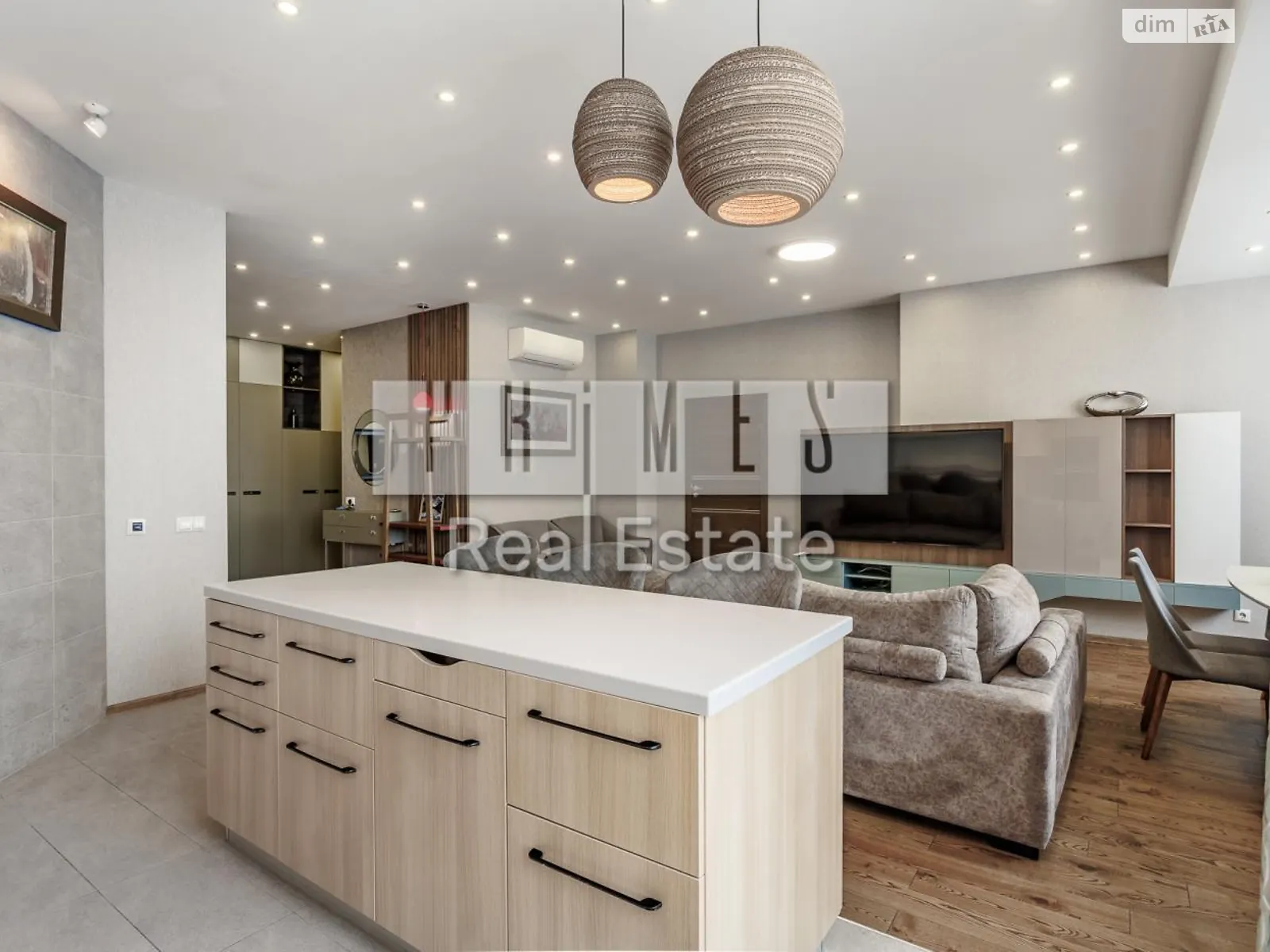 Продается 5-комнатная квартира 166 кв. м в Киеве, ул. Андрея Верхогляда(Драгомирова), 12 - фото 1