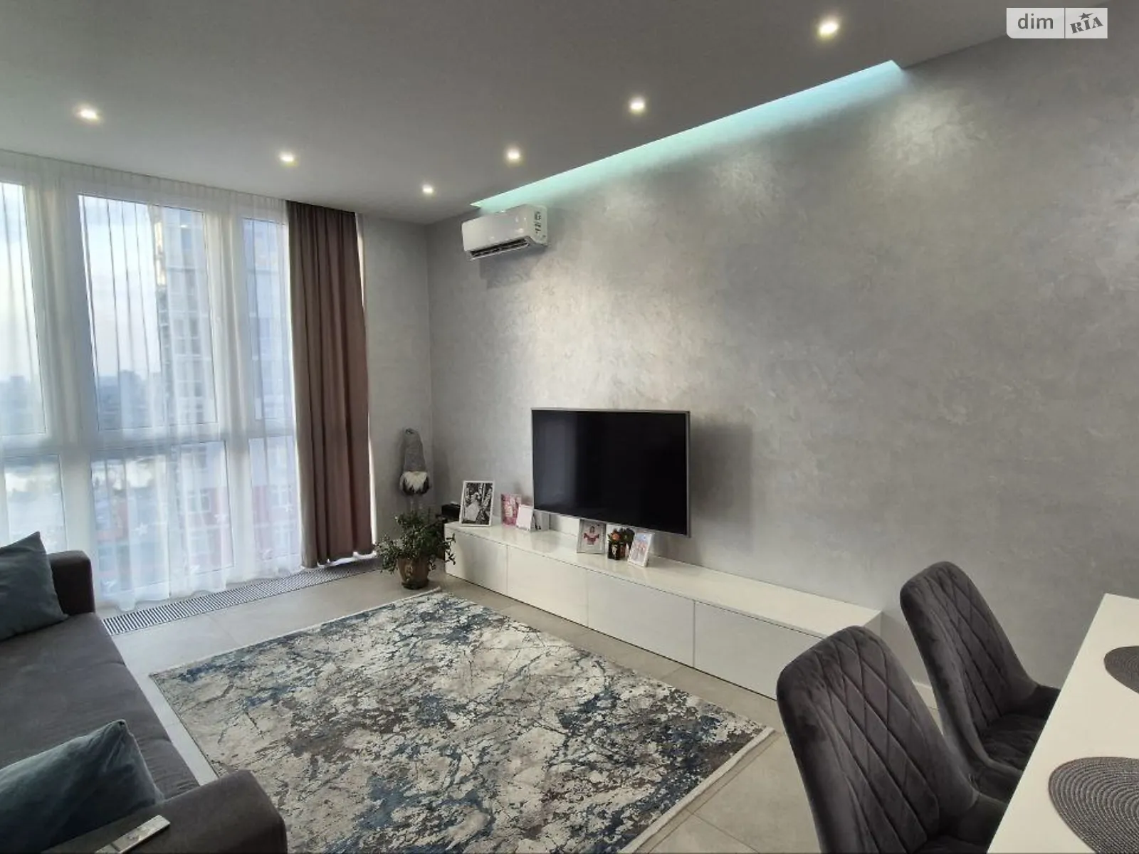 Продается 3-комнатная квартира 100 кв. м в Киеве, ул. Елены Пчилки, 8 - фото 1