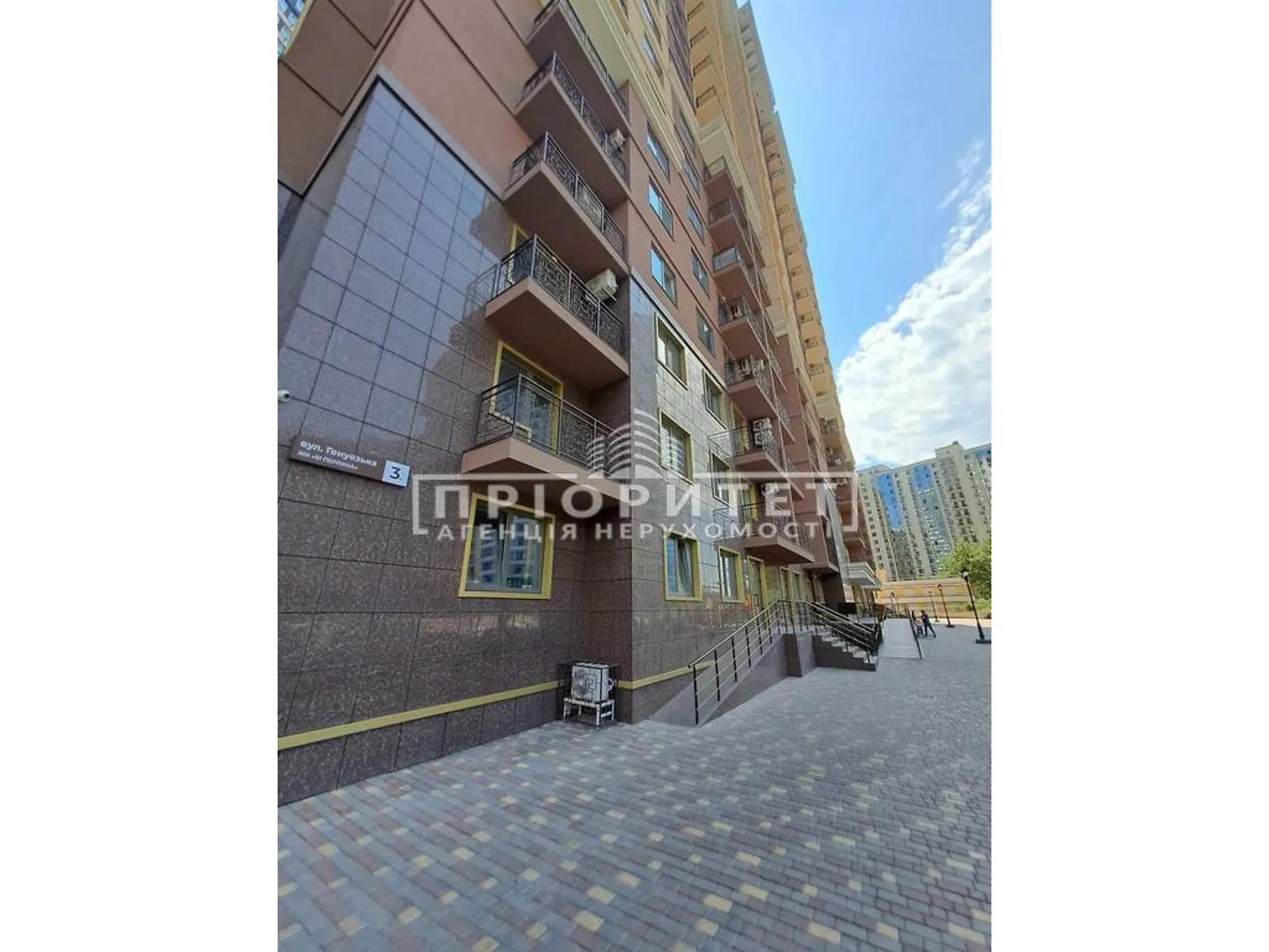 Продается 2-комнатная квартира 63.64 кв. м в Одессе, ул. Генуэзская - фото 1