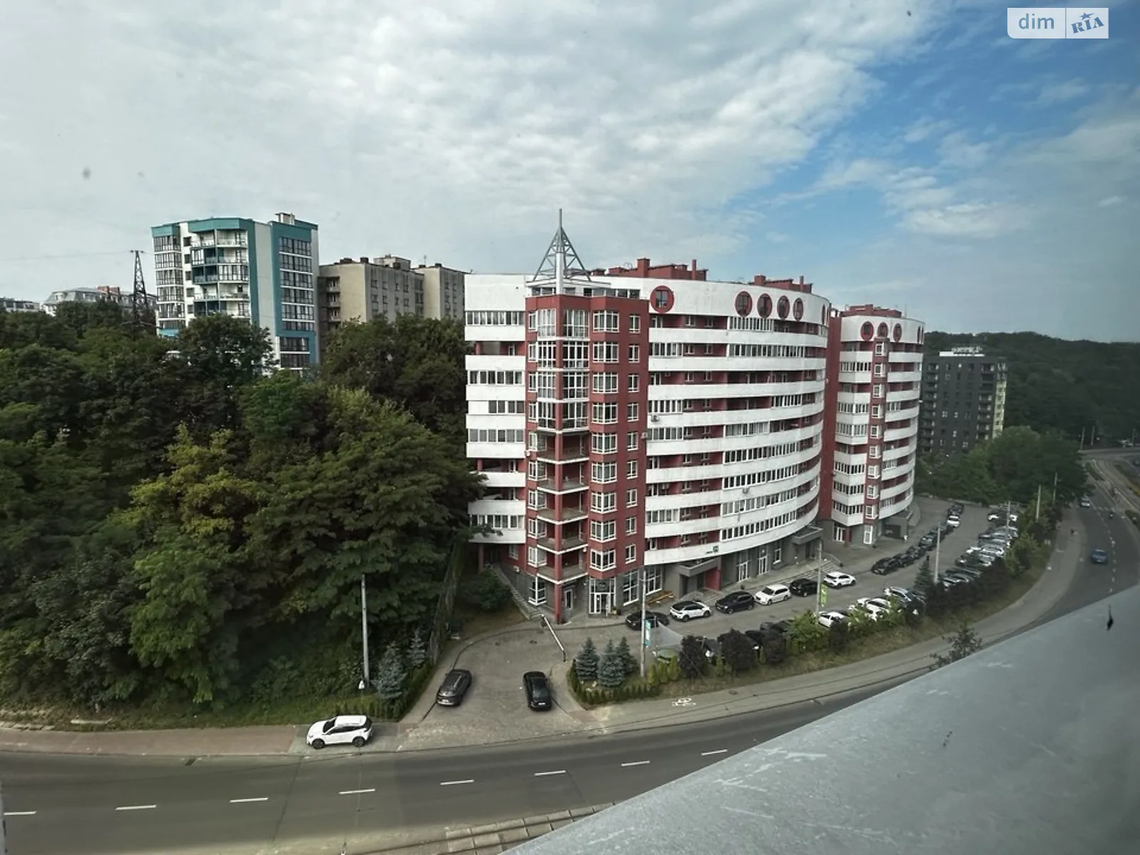 Продается 1-комнатная квартира 45 кв. м в Львове, ул. Стуса Василия, 51-53 - фото 1