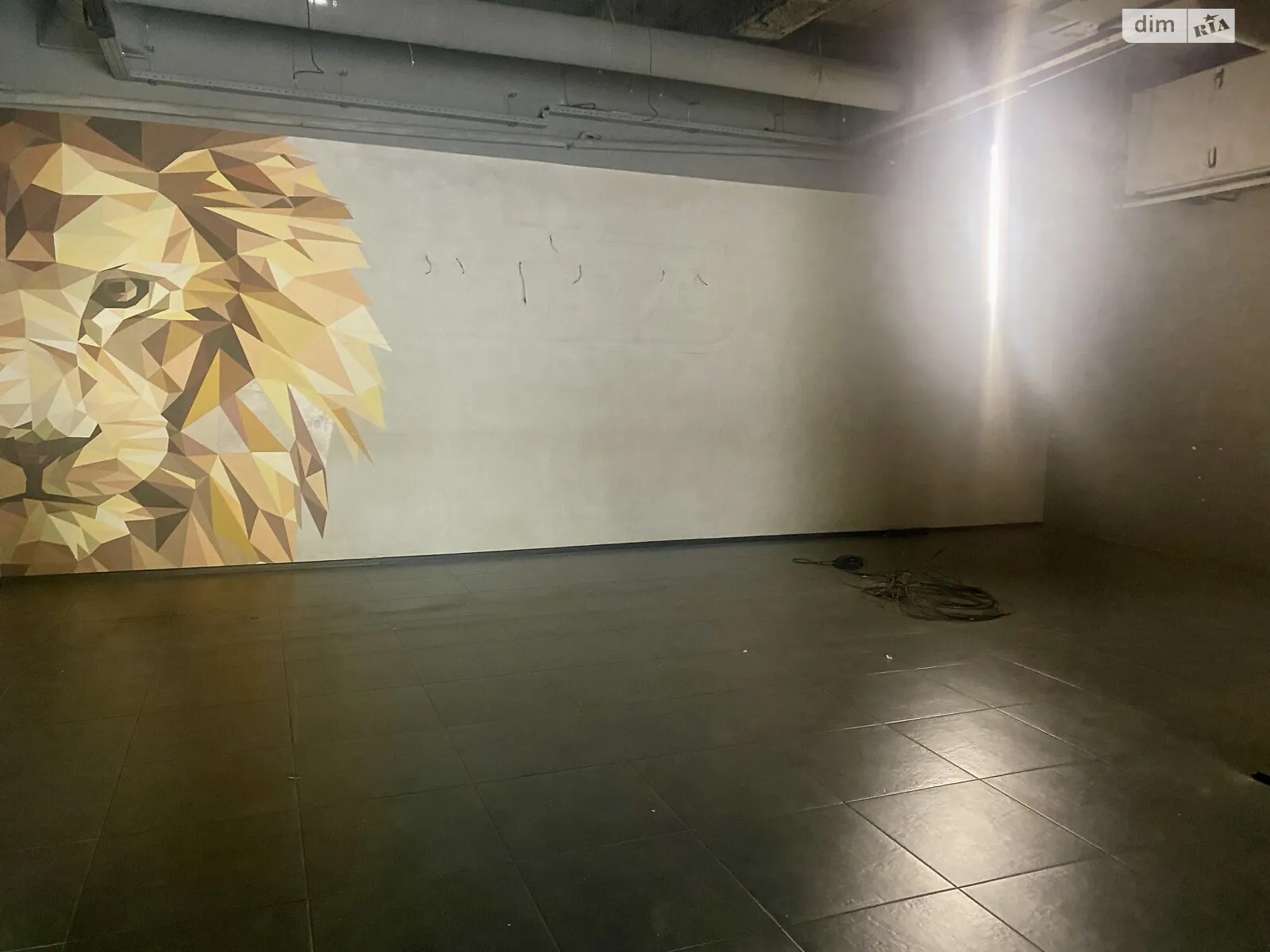 Сдается в аренду помещения свободного назначения 531 кв. м в 4-этажном здании, цена: 21440 $ - фото 1
