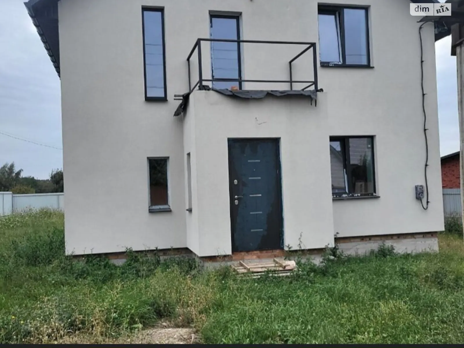 Продается дом на 2 этажа 124 кв. м с садом, цена: 80000 $ - фото 1