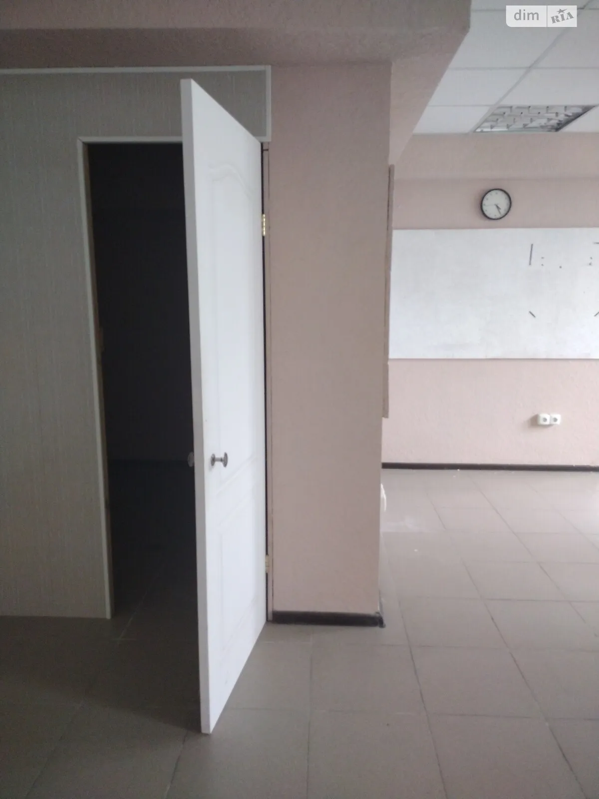 Здається в оренду офіс 49 кв. м в бізнес-центрі, цена: 10000 грн - фото 1