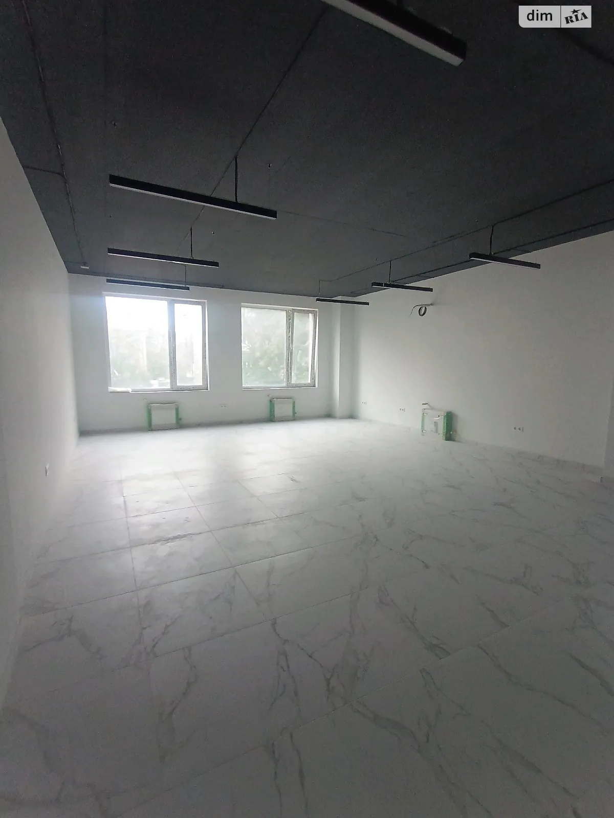Сдается в аренду помещения свободного назначения 48 кв. м в 10-этажном здании, цена: 21000 грн - фото 1