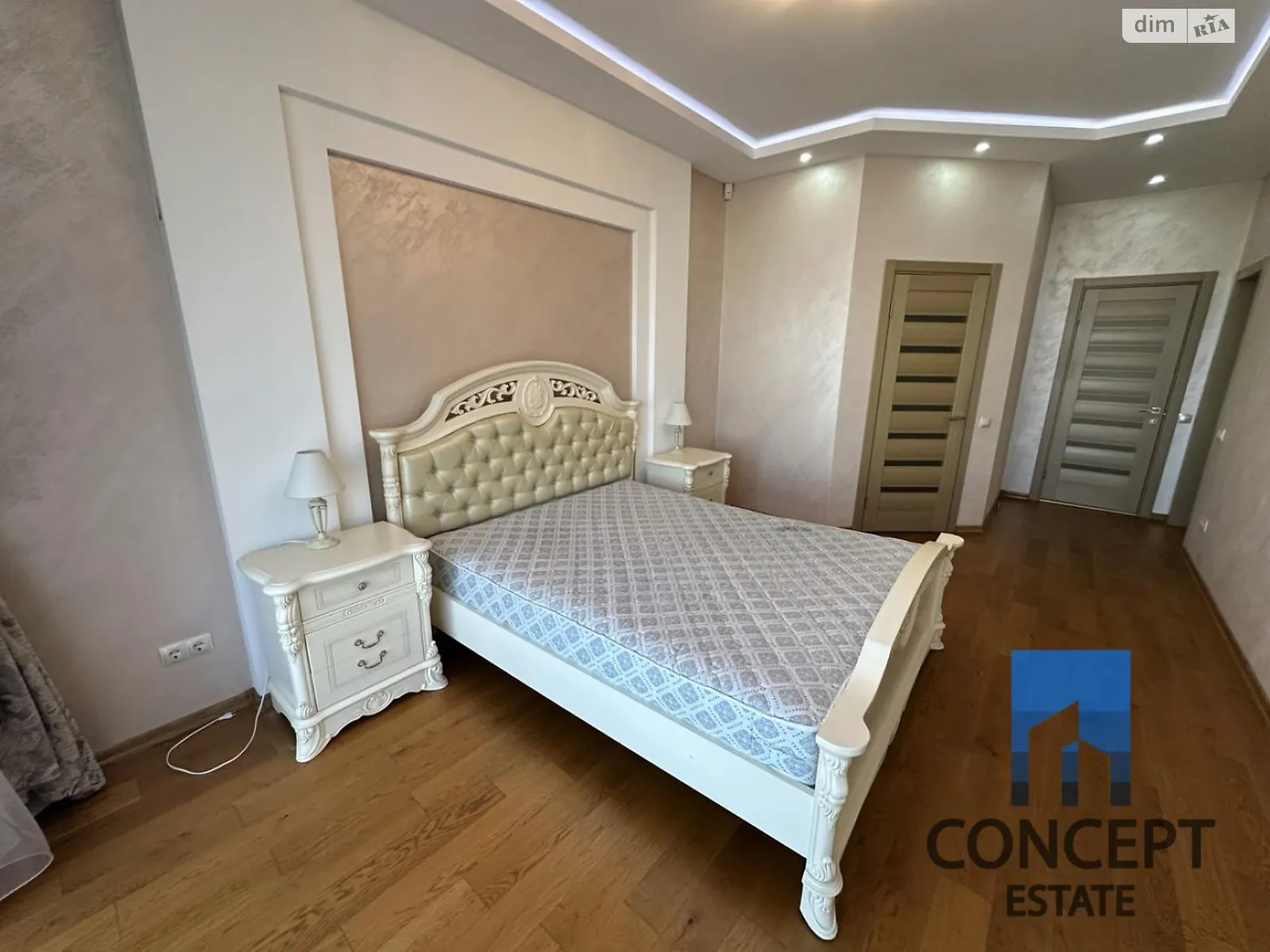 Продается 1-комнатная квартира 95.2 кв. м в Днепре, ул. Симферопольская, 2Л - фото 1