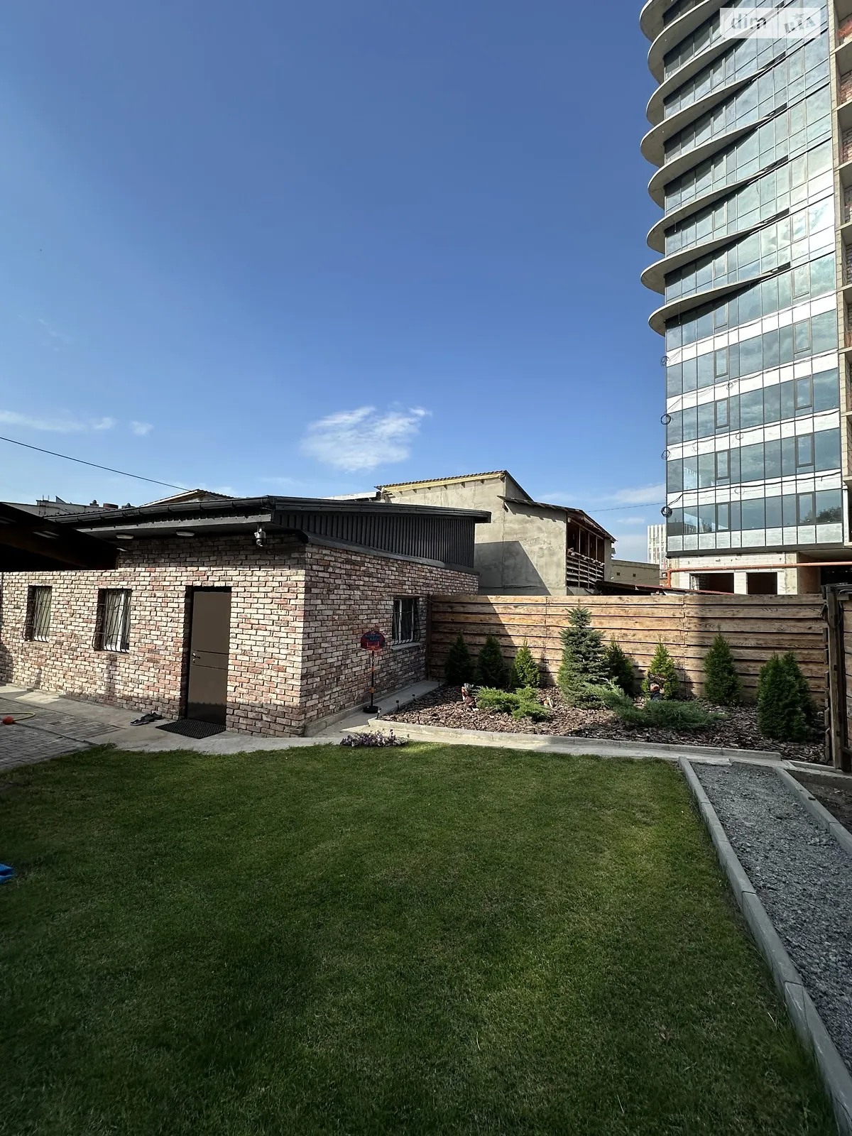 Сдается в аренду одноэтажный дом 71.6 кв. м с верандой, цена: 40000 грн - фото 1