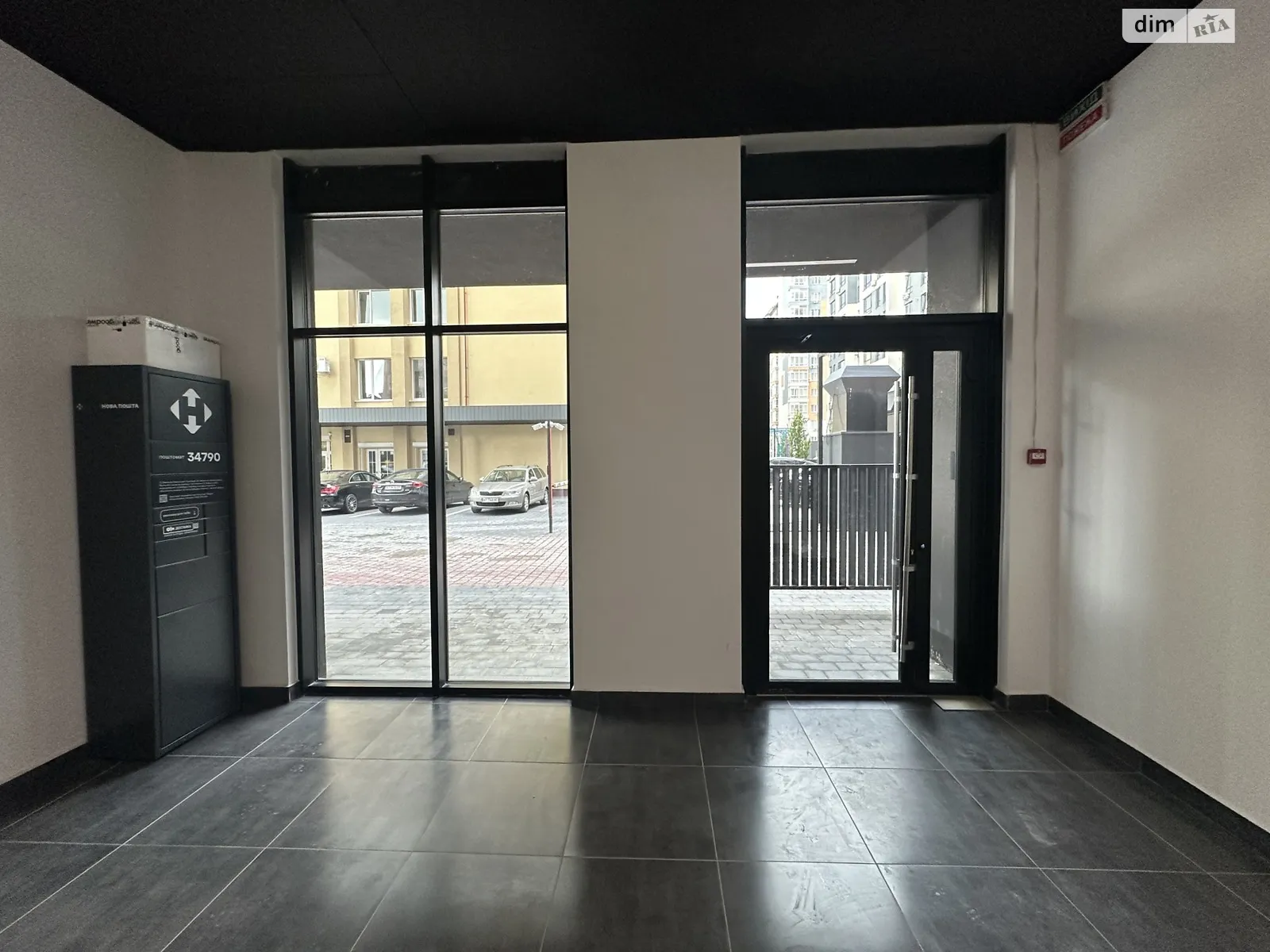 Продается 2-комнатная квартира 69.5 кв. м в Ивано-Франковске, ул. Коновальца Евгения, 37А - фото 1
