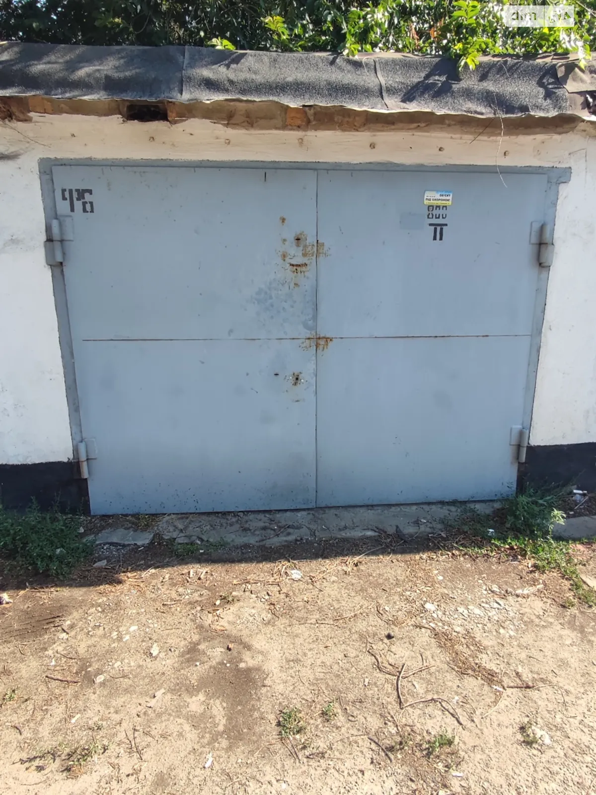 Продается место в гаражном кооперативе под легковое авто на 20 кв. м, цена: 4000 $ - фото 1