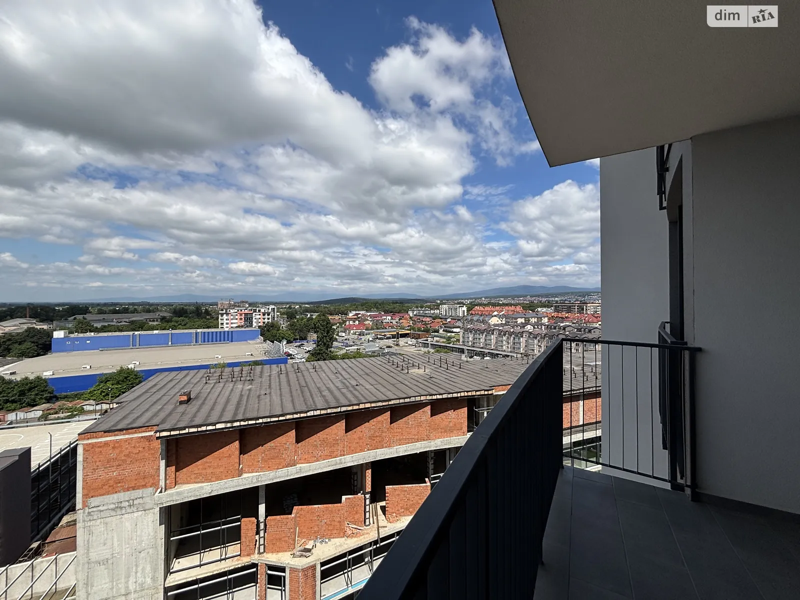 Продається 1-кімнатна квартира 52.14 кв. м у Ужгороді, вул. Миколи Бобяка, 1Г - фото 1