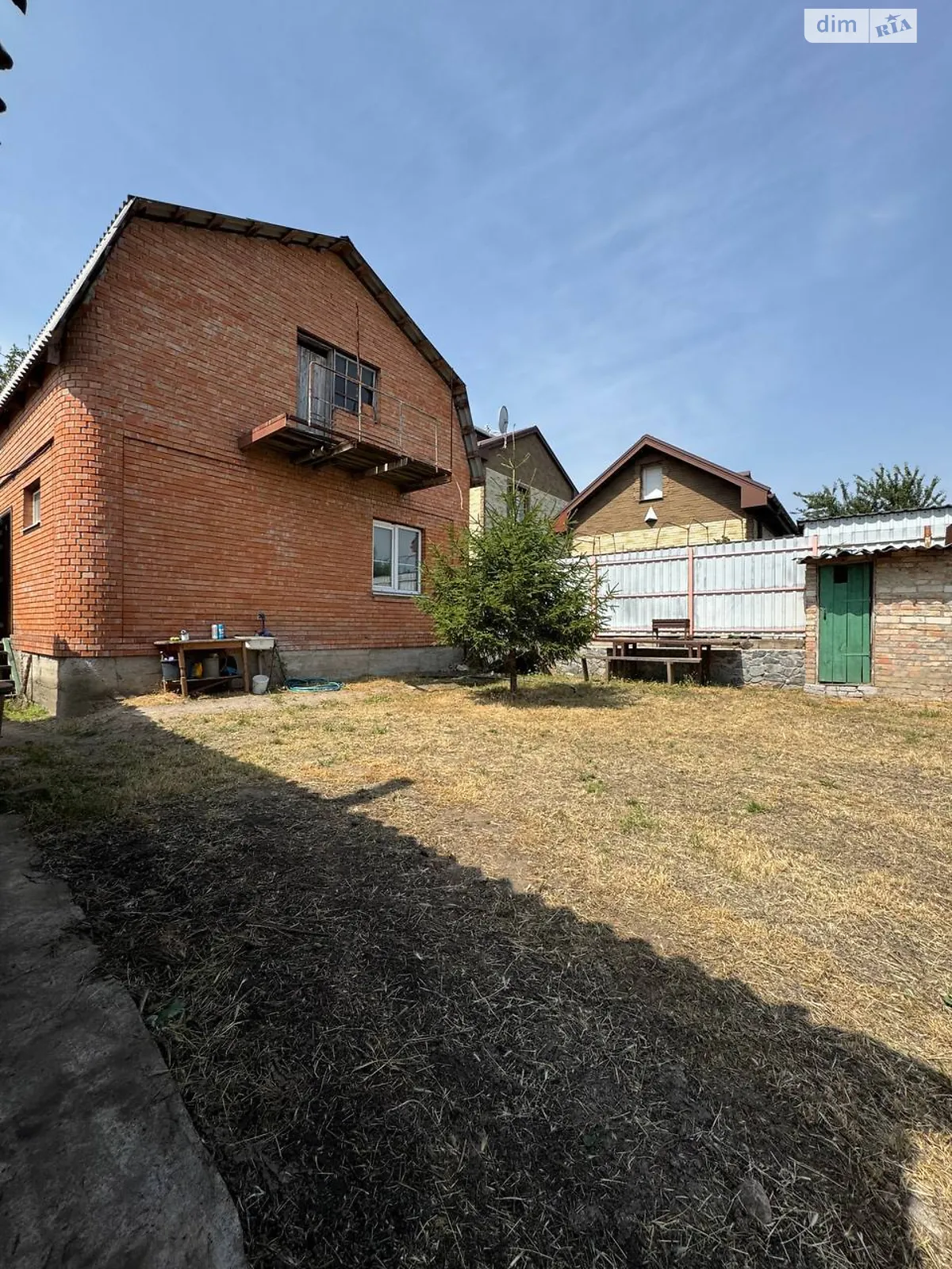 Продается дом на 2 этажа 100 кв. м с подвалом, цена: 58000 $ - фото 1