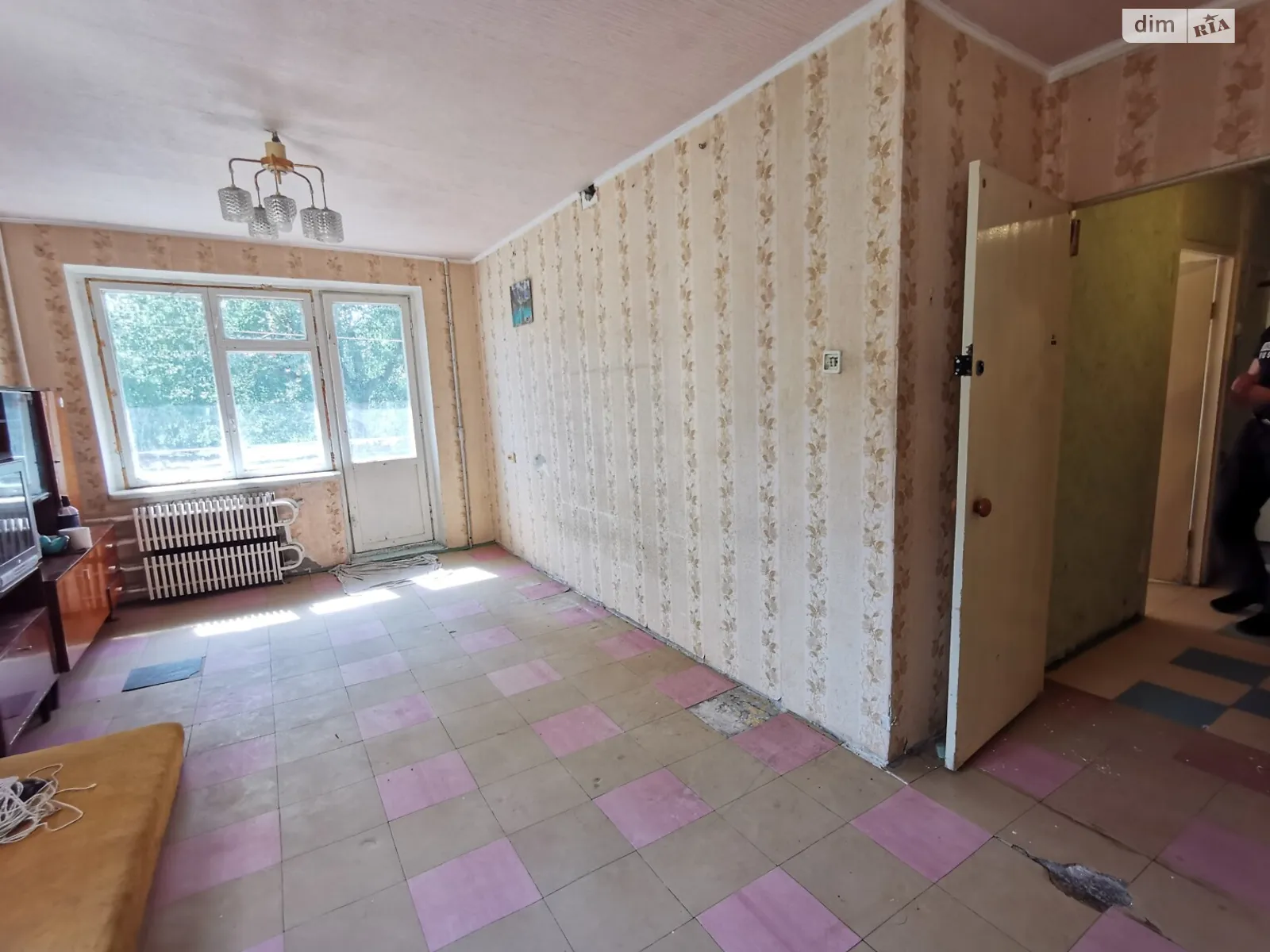 Продается 3-комнатная квартира 59 кв. м в Днепре, мас. Красный Камень, 14 - фото 1