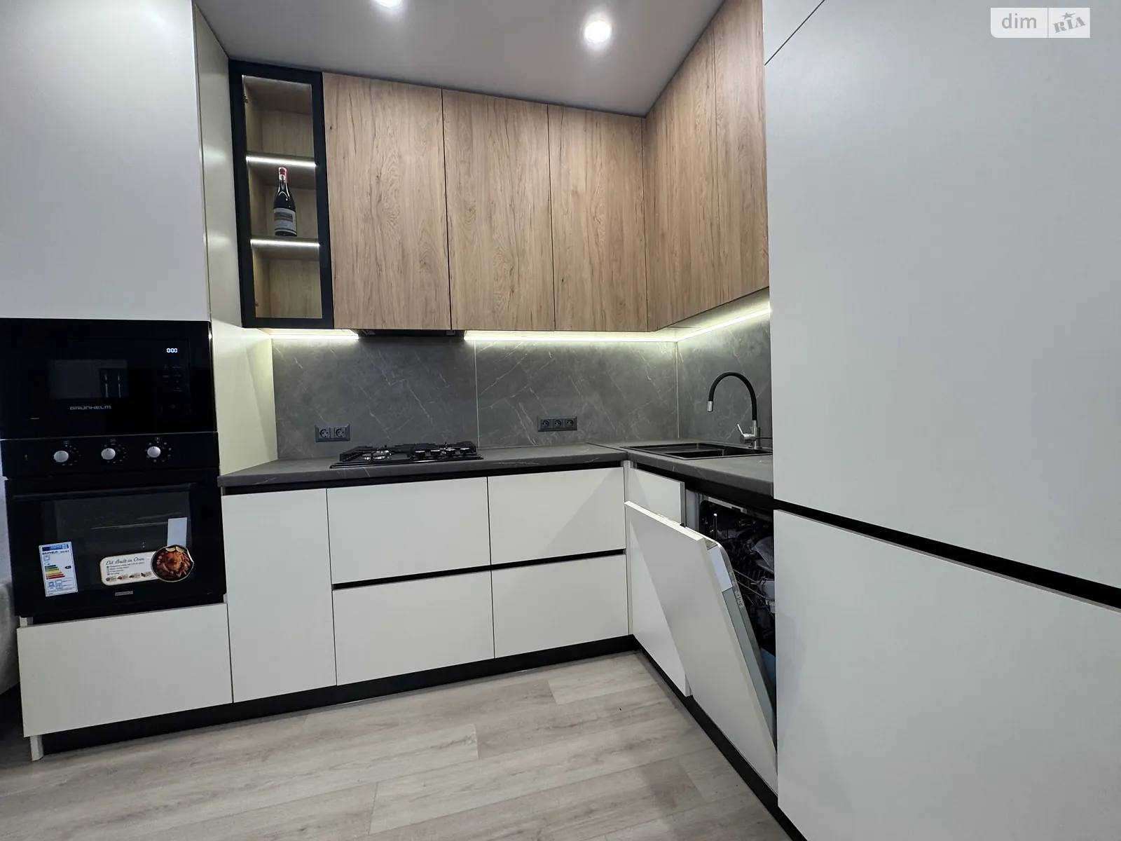 Сдается в аренду 1-комнатная квартира 49.7 кв. м в Хмельницком, ул. Лесогриневецкая, 34 - фото 1