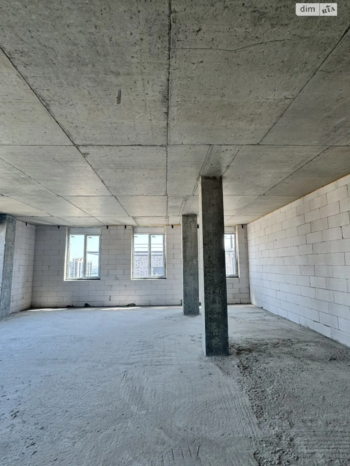 Продается 4-комнатная квартира 197 кв. м в Днепре, ул. Акинфиева Ивана, 14Б - фото 1