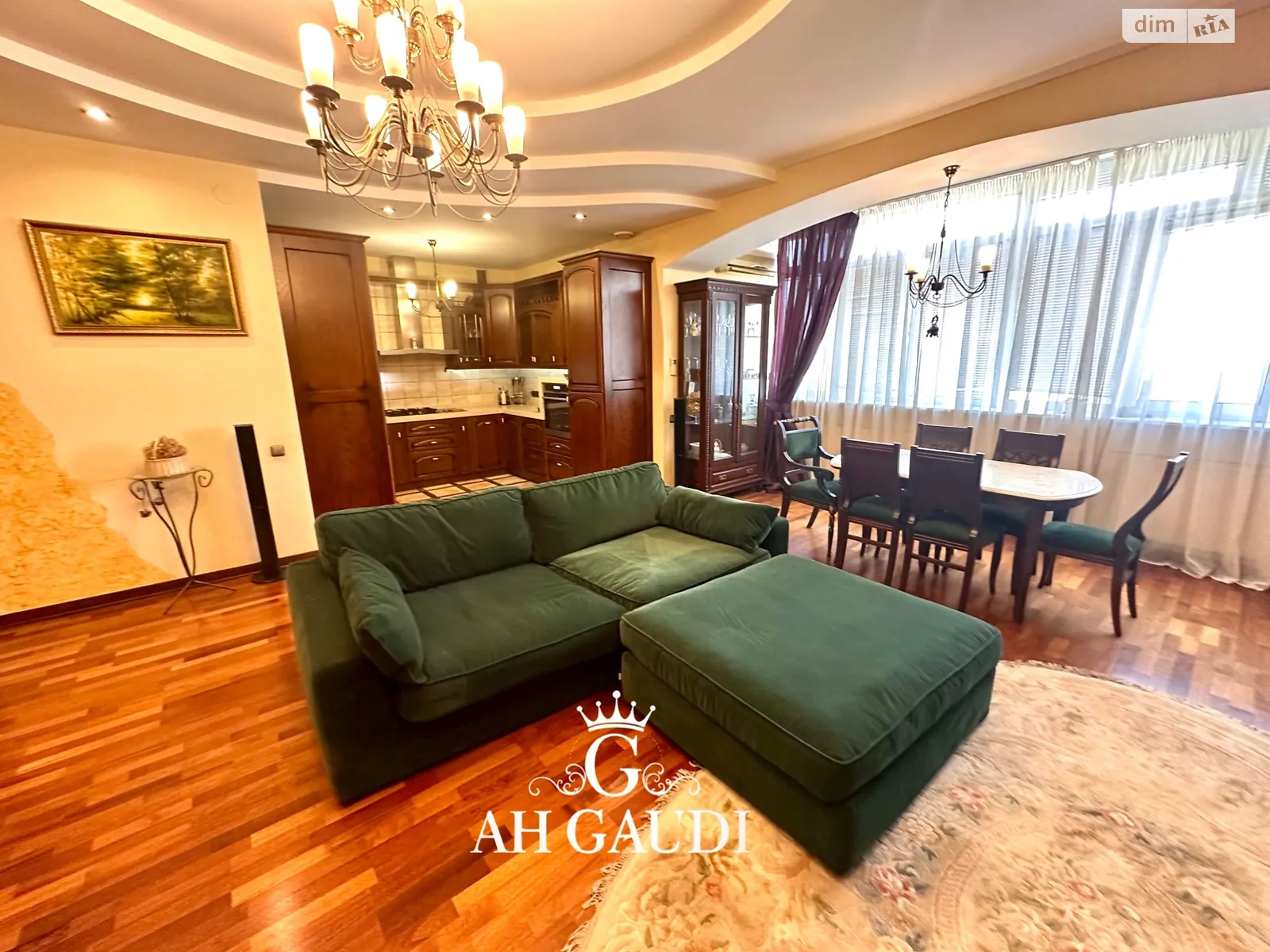 Сдается в аренду 4-комнатная квартира 233 кв. м в Николаеве - фото 1