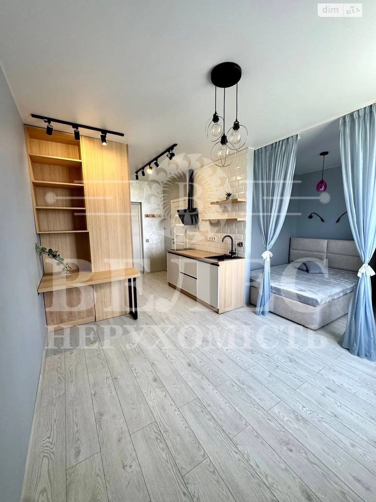 Продается 1-комнатная квартира 29.6 кв. м в Киеве, ул. Лучистая, 42 - фото 1