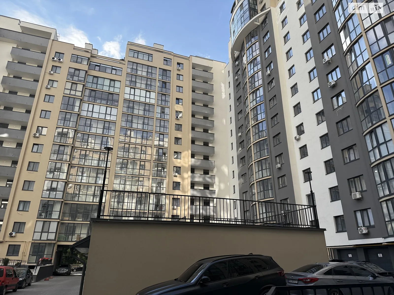 3-комнатная квартира 86.2 кв. м в Тернополе, ул. Чумацкая, 2 - фото 1