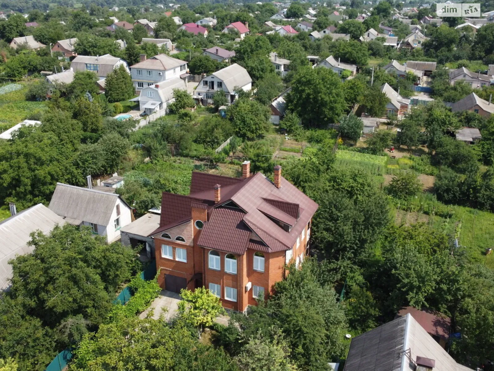 Продается дом на 2 этажа 355.4 кв. м с баней/сауной, цена: 198000 $ - фото 1