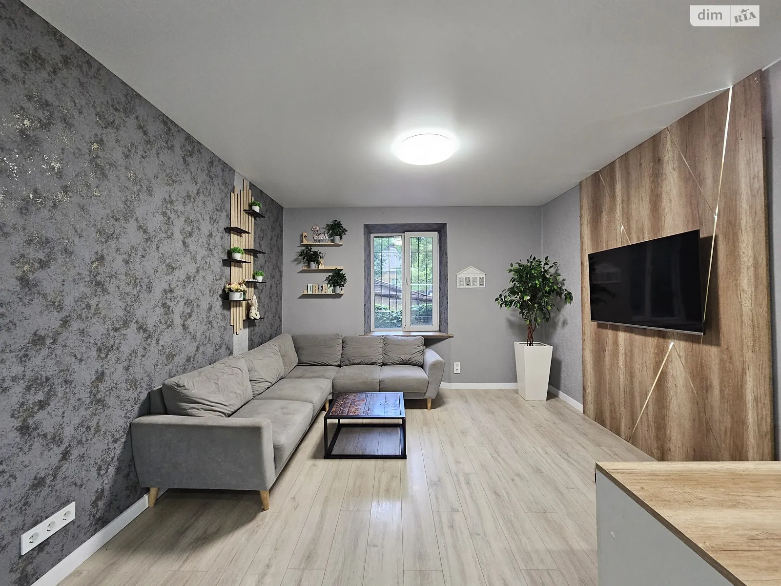 Продается 3-комнатная квартира 61.7 кв. м в Днепре, ул. Дмитрия Кедрина - фото 1