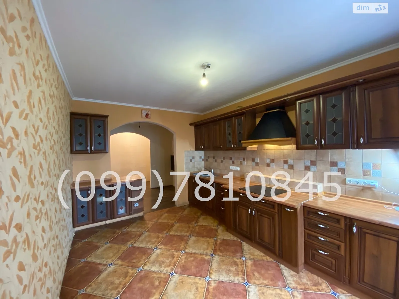 Продается 3-комнатная квартира 93.7 кв. м в Киеве, ул. Урловская, 15 - фото 1