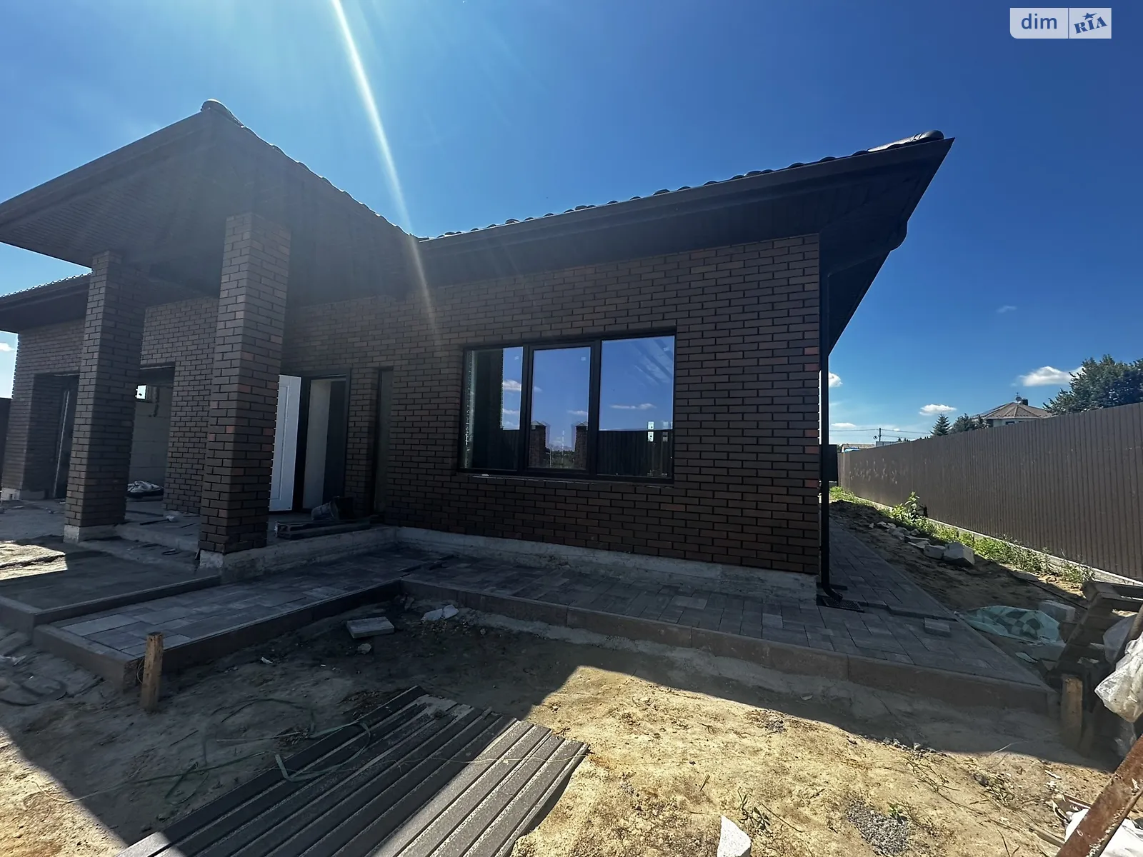Продается одноэтажный дом 130 кв. м с баней/сауной, цена: 145000 $ - фото 1