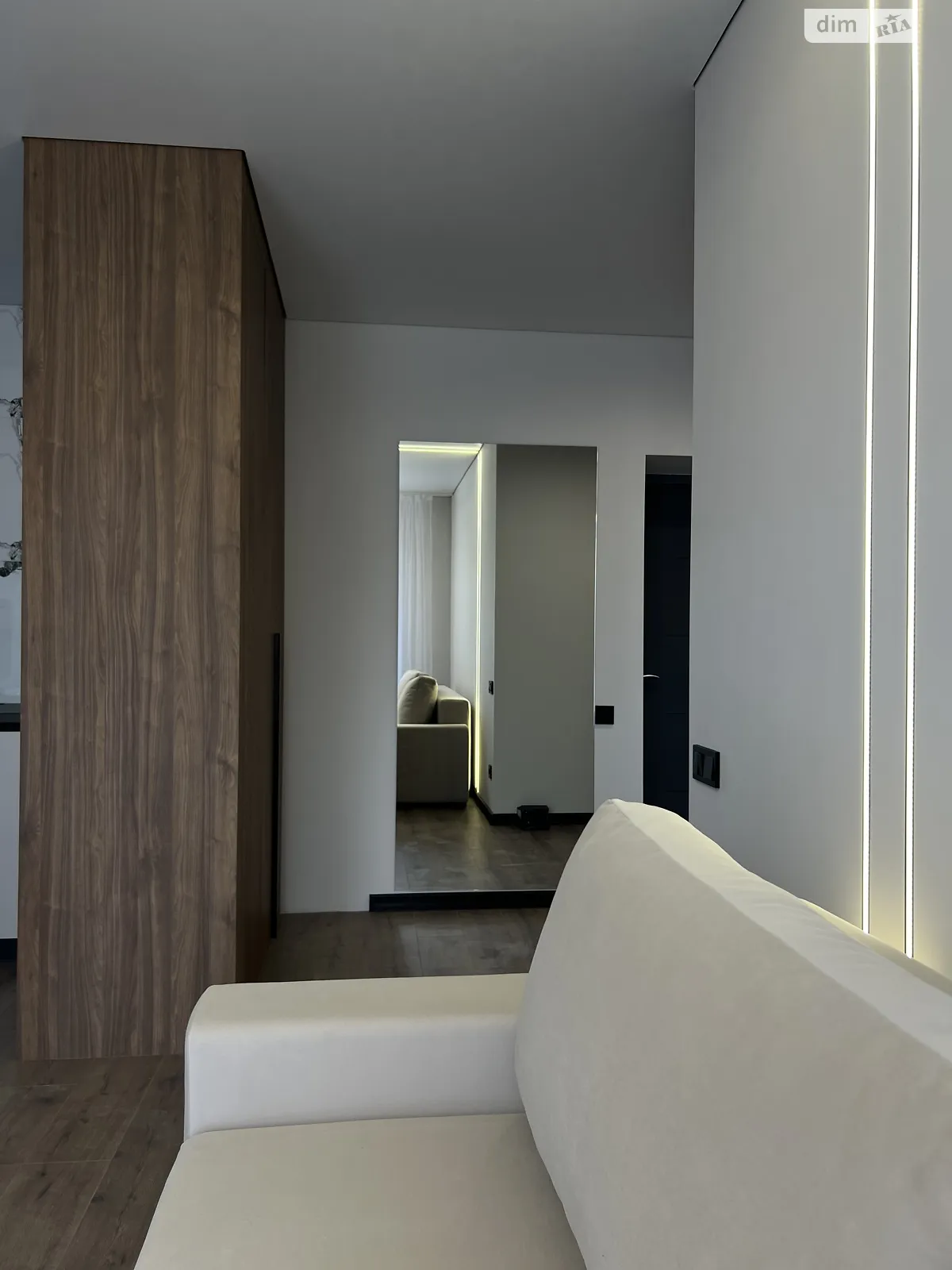 Продается 1-комнатная квартира 41.5 кв. м в Ровно, ул. Студенческая, 24 - фото 1