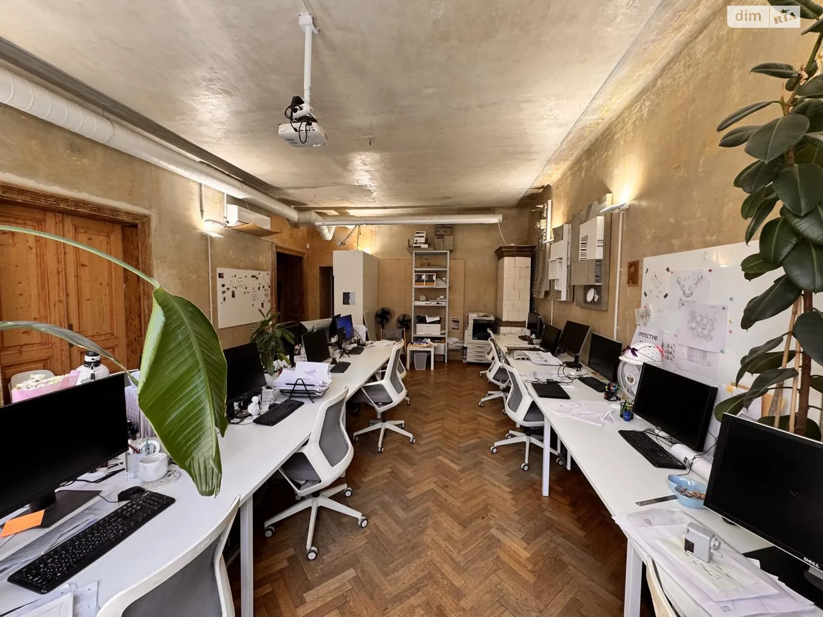 Продается 3-комнатная квартира 123.8 кв. м в Львове, ул. Франко Ивана, 3 - фото 1