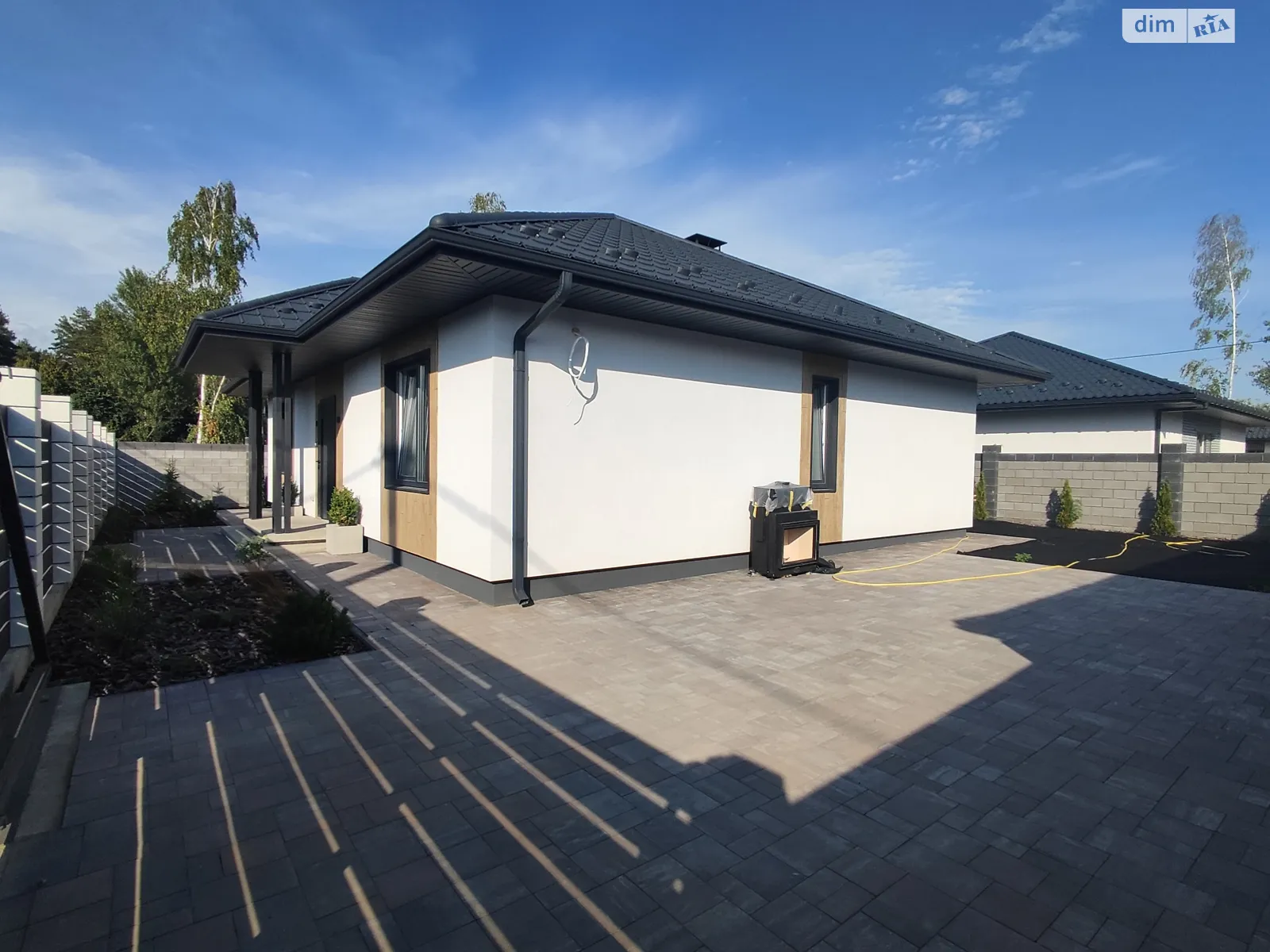 Продается одноэтажный дом 98 кв. м с балконом, цена: 145000 $ - фото 1