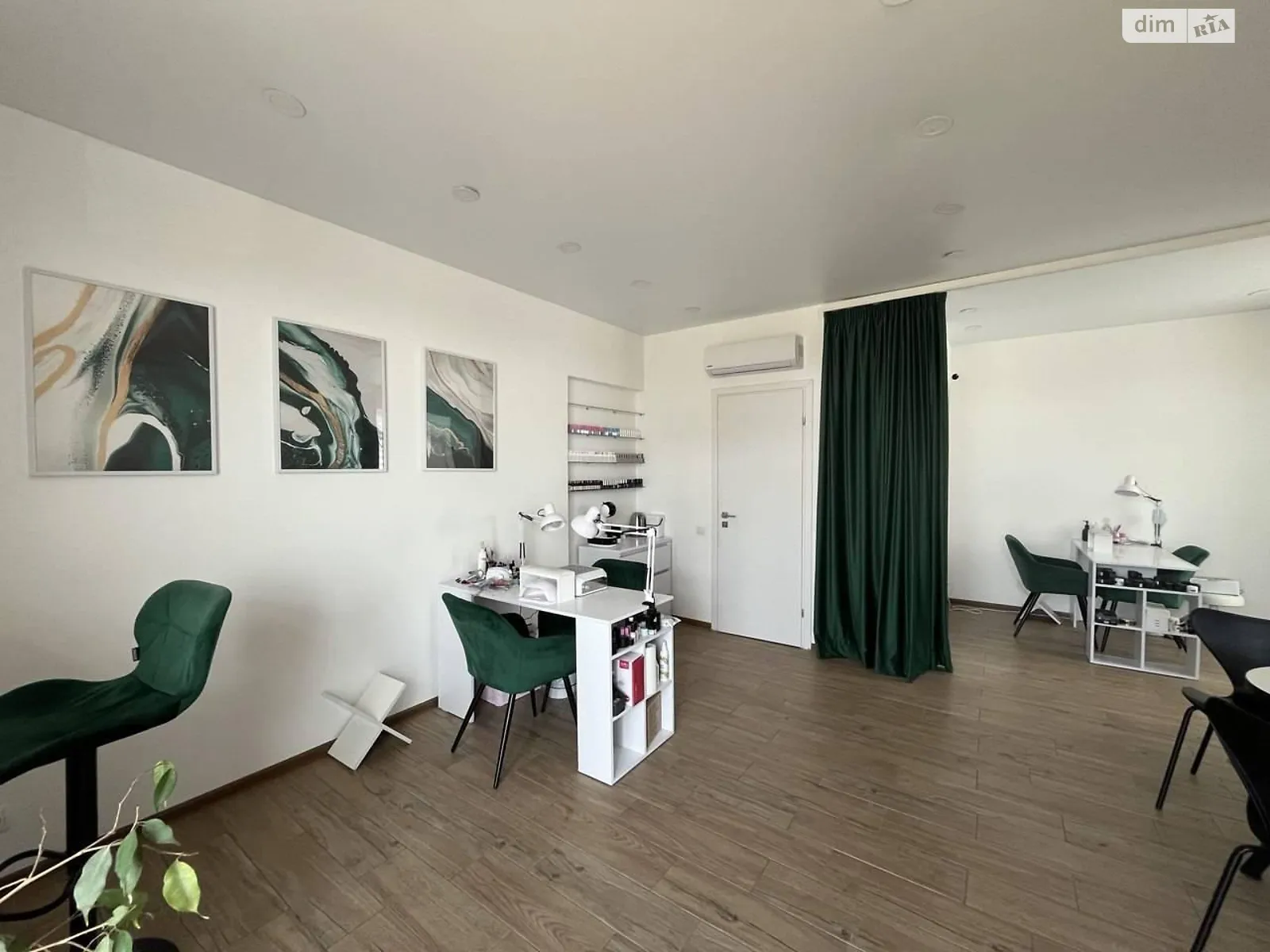 Продається об'єкт сфери послуг 60 кв. м в 19-поверховій будівлі, цена: 113750 $ - фото 1