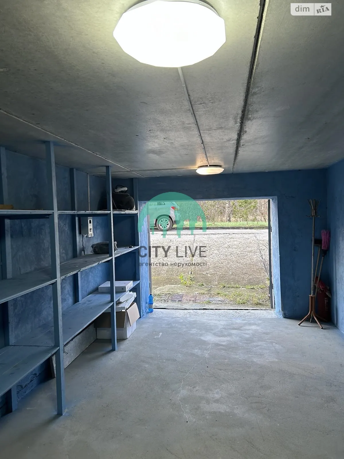 Сдается в аренду отдельно стоящий гараж под легковое авто на 26 кв. м, цена: 3000 грн - фото 1