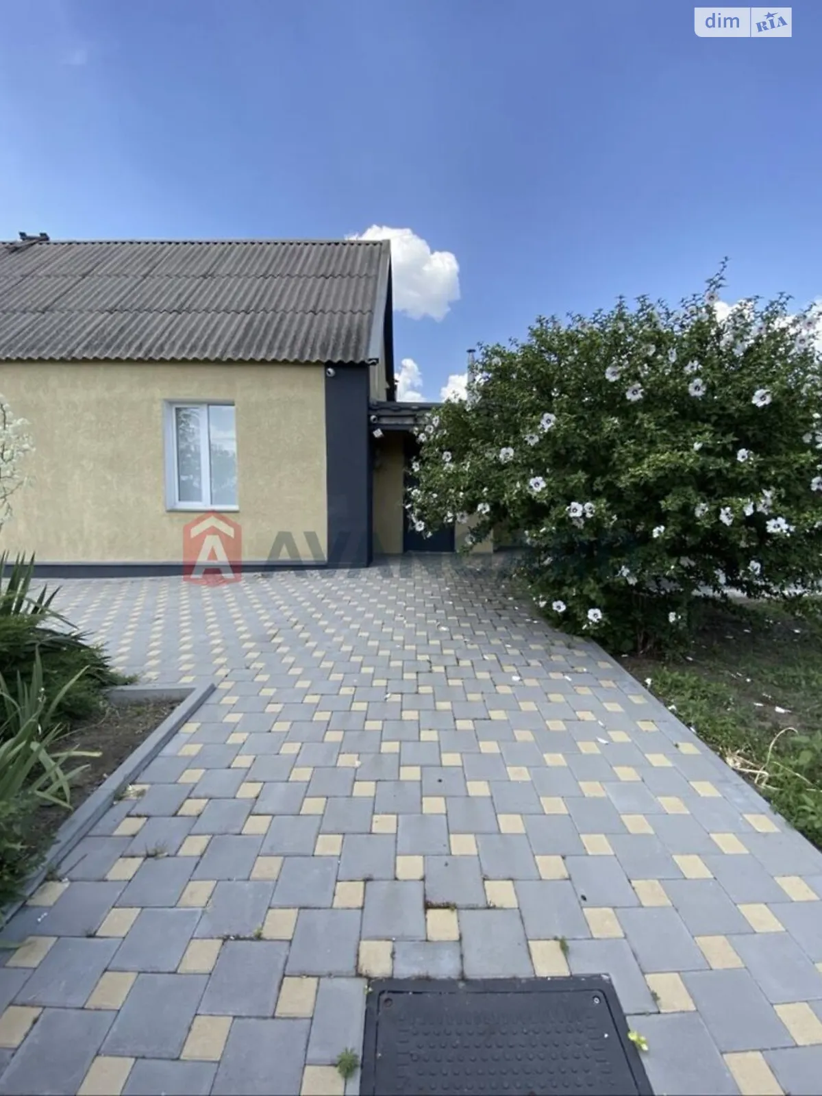 Продается одноэтажный дом 100 кв. м с баней/сауной, цена: 110000 $ - фото 1