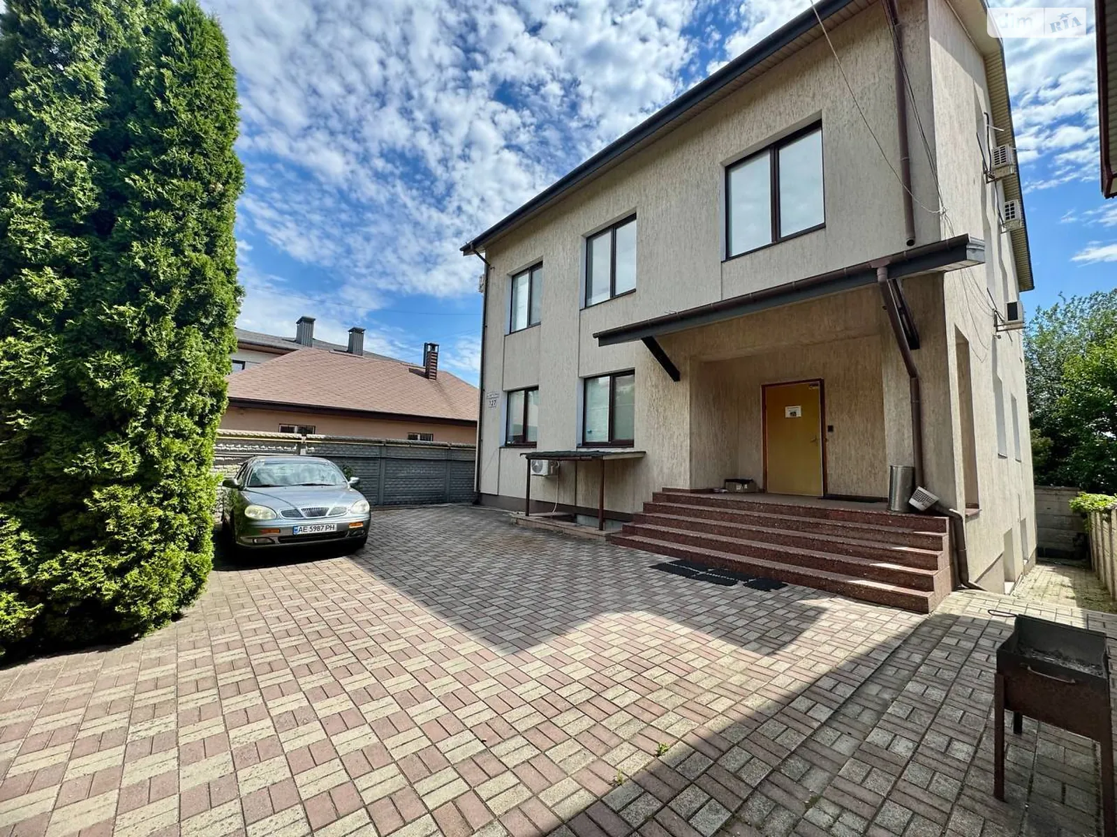 Продається будинок 4 поверховий 490.9 кв. м з ділянкою, цена: 270000 $ - фото 1