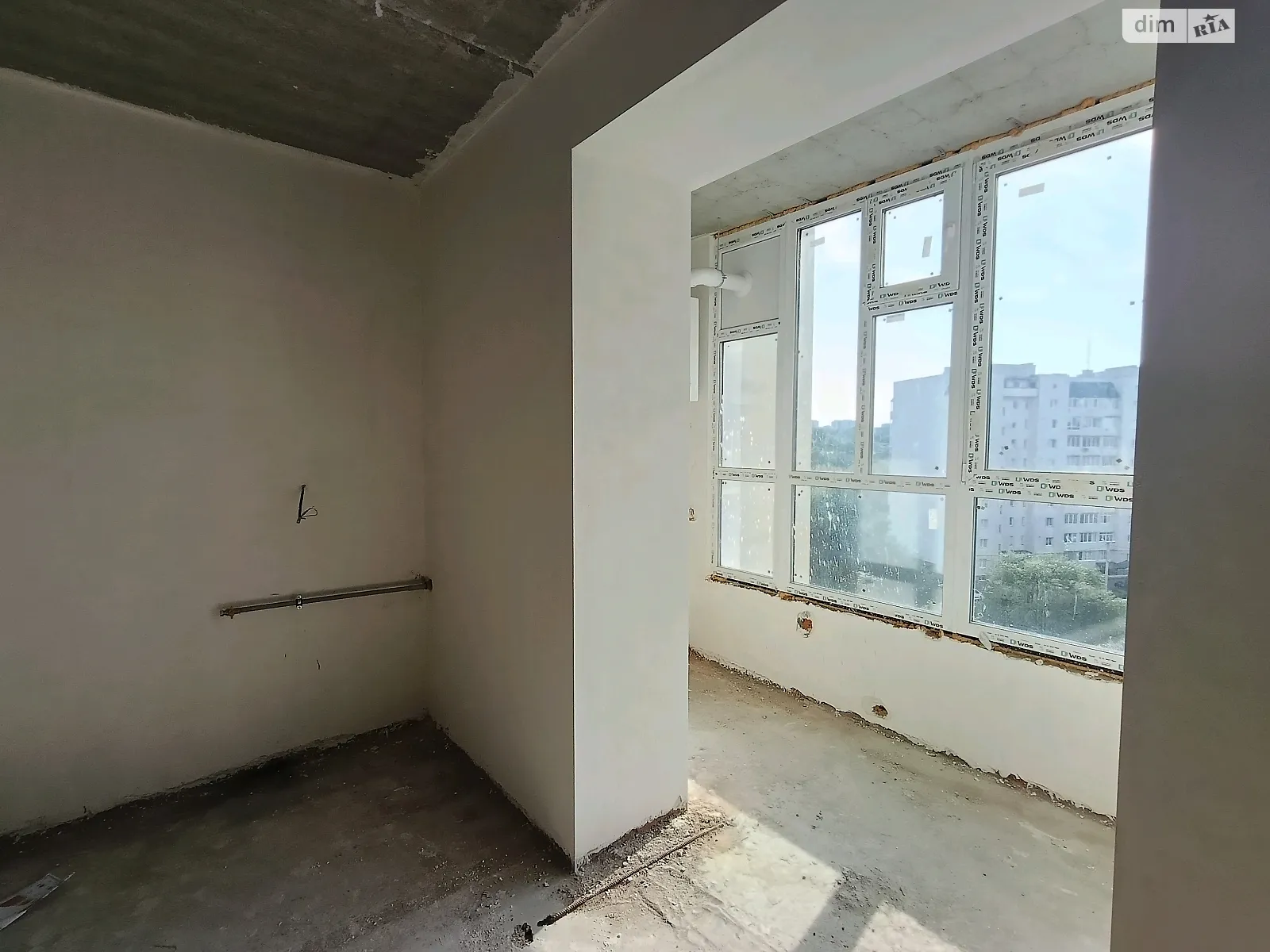 Продається 2-кімнатна квартира 81 кв. м у Хмельницькому, вул. Залізняка Максима, 1Б - фото 1