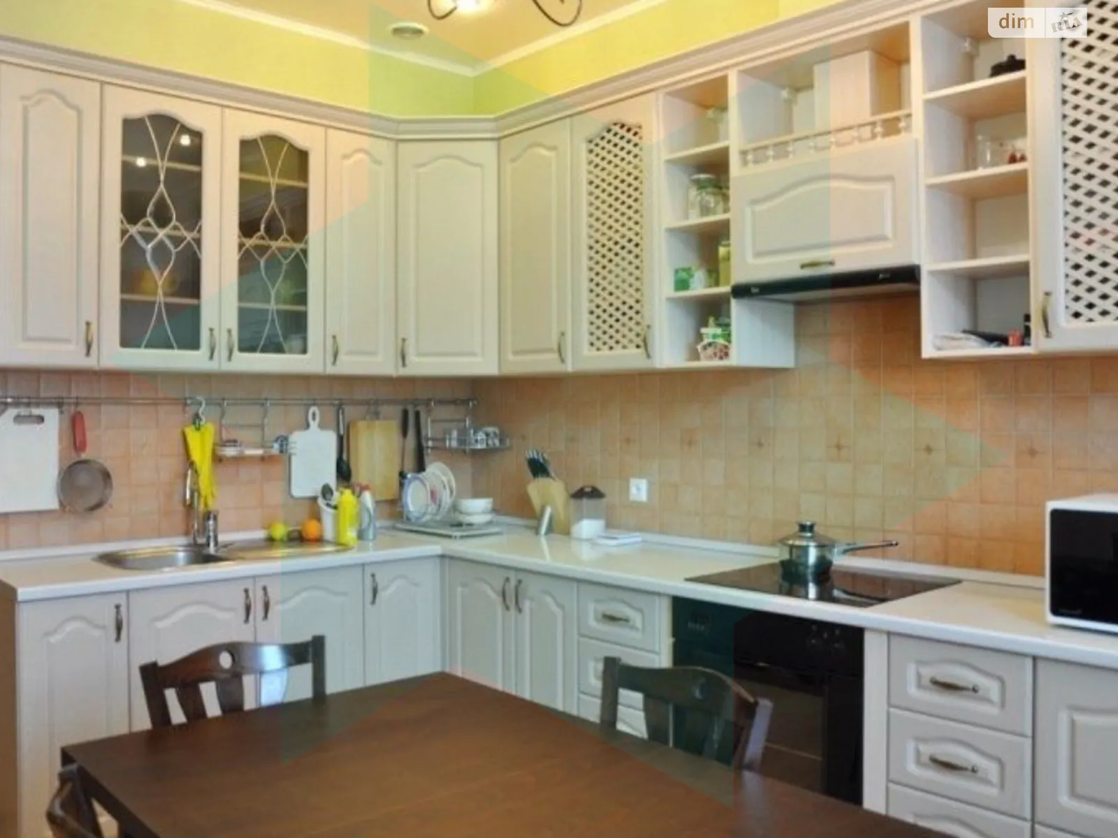 Продается 3-комнатная квартира 100 кв. м в Днепре, ул. Бригадная, 11 - фото 1