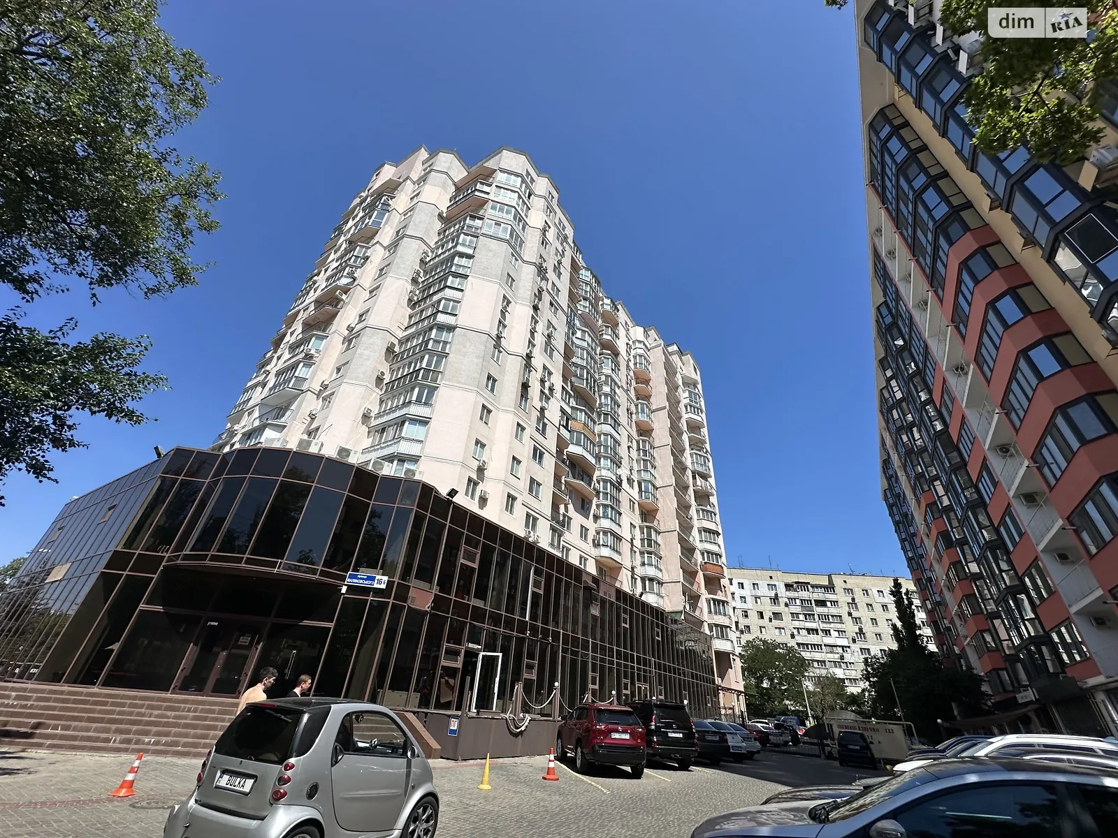 Продается 1-комнатная квартира 50 кв. м в Одессе, ул. Алексея Вадатурского(Маршала Малиновского), 16Б - фото 1