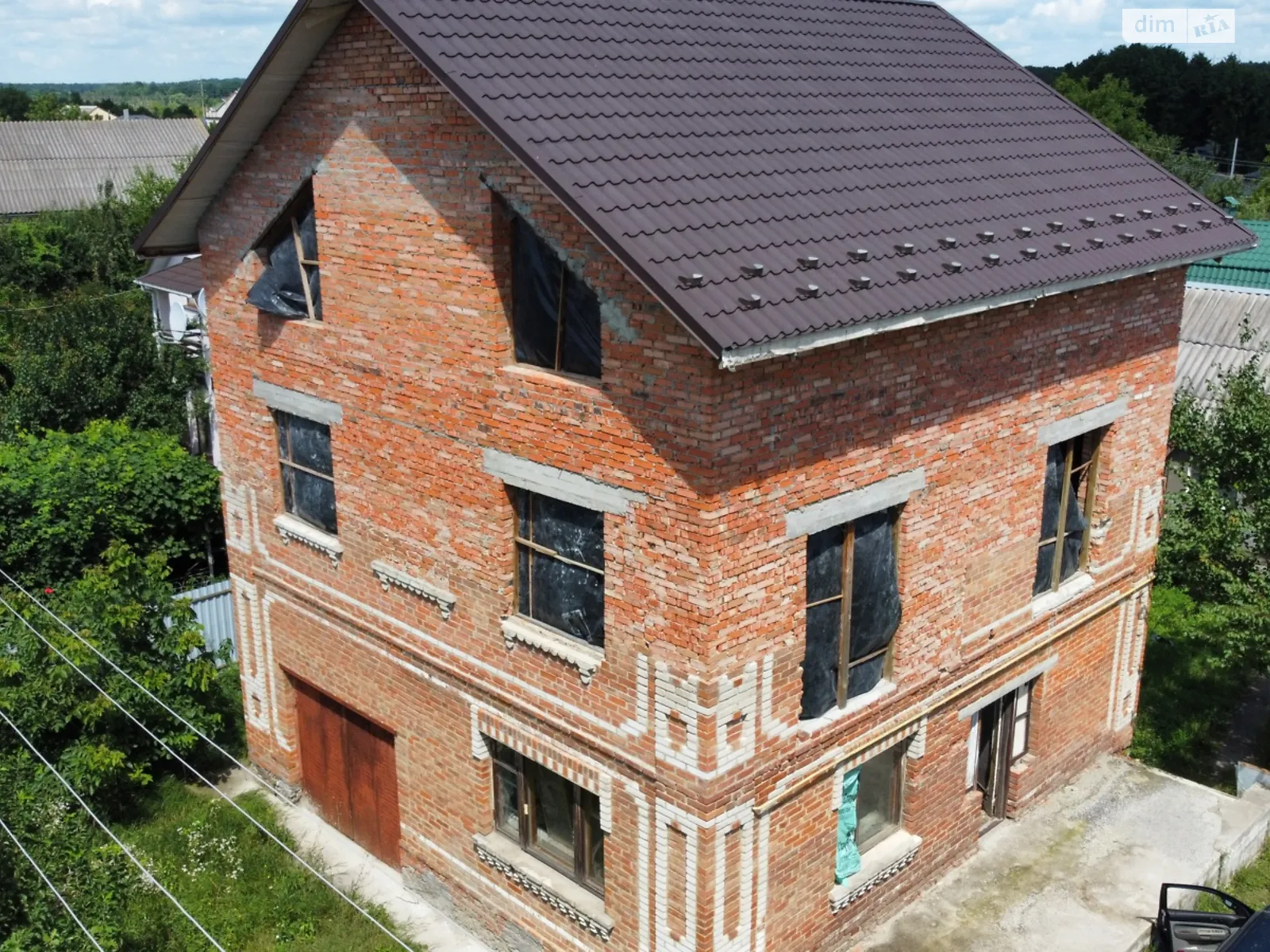 Продается дом на 3 этажа 216 кв. м с камином, цена: 80000 $ - фото 1