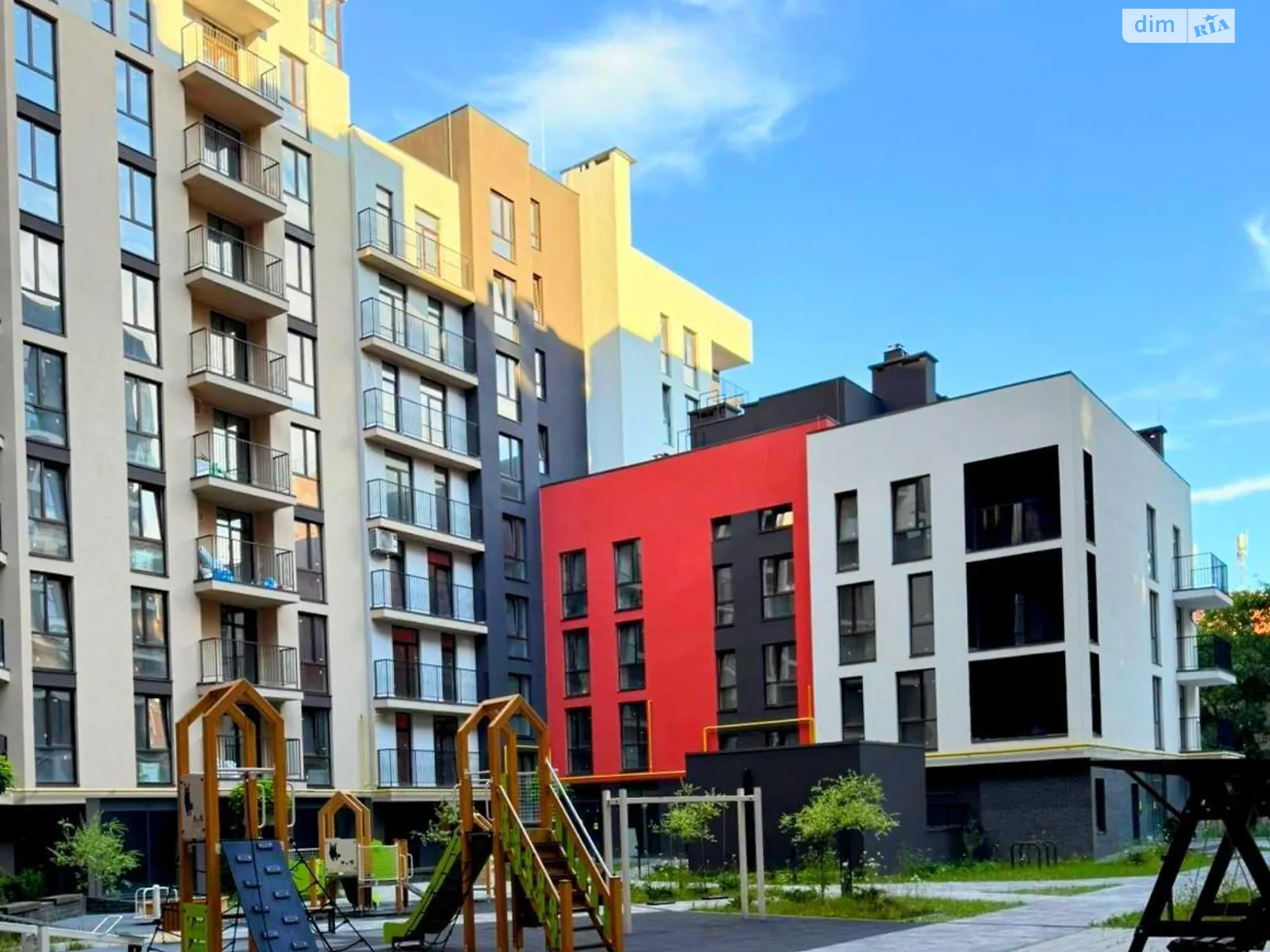 Продается 1-комнатная квартира 27 кв. м в Львове, ул. Лемковская, 11Б - фото 1
