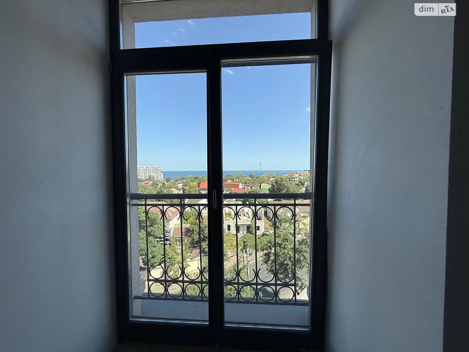 Продається 3-кімнатна квартира 97 кв. м у Одесі, Фонтанська дор., 64/1 - фото 1