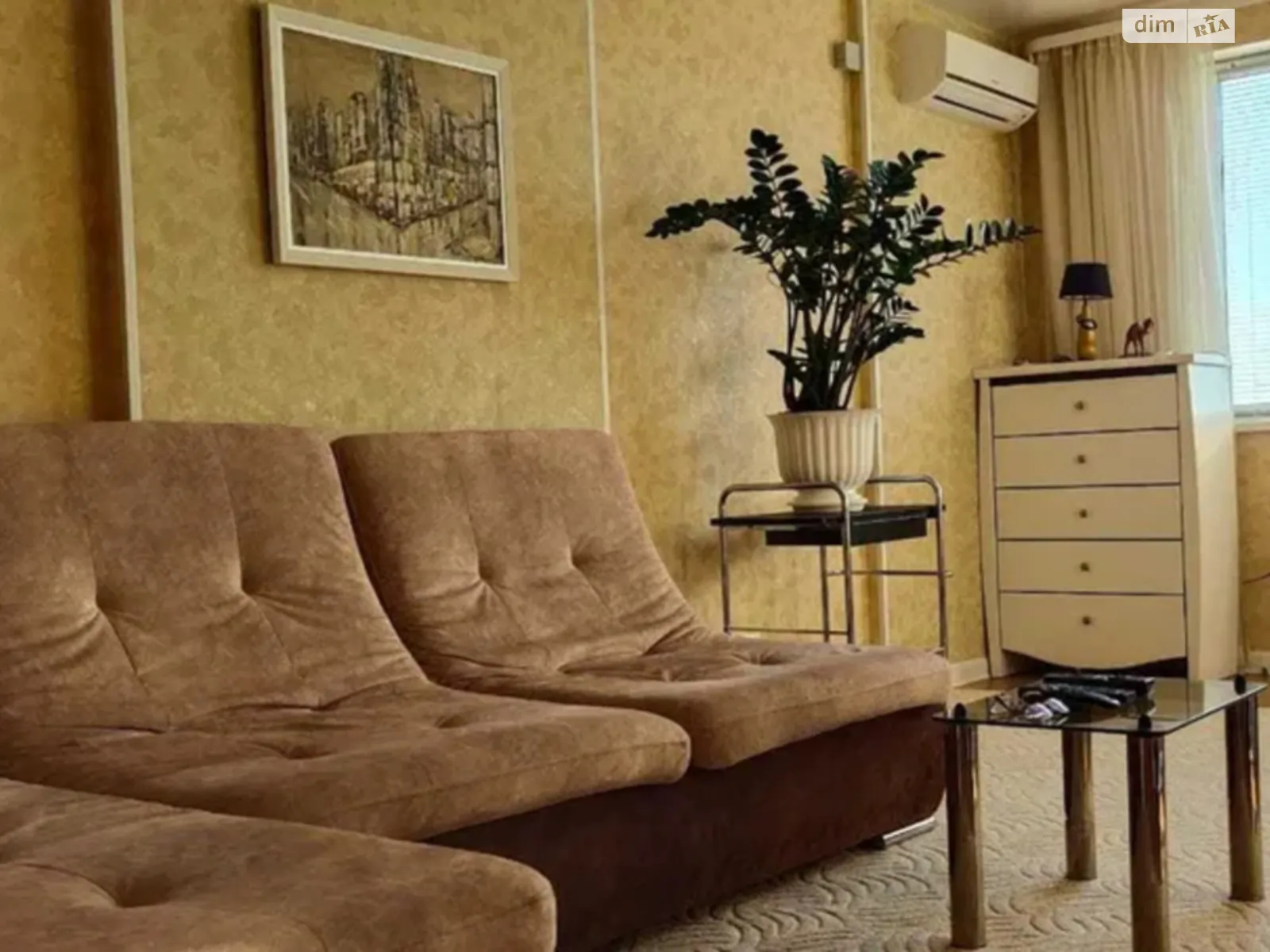 Продается 1-комнатная квартира 62.9 кв. м в Киеве, просп. Алишера Навои, 69 - фото 1