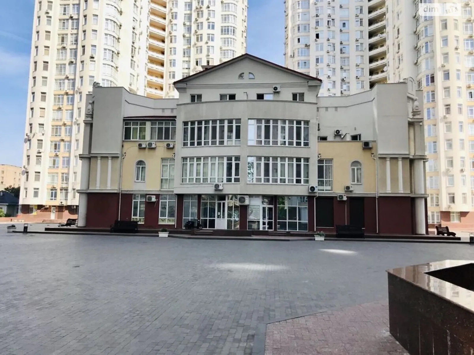 Продается 1-комнатная квартира 62.9 кв. м в Одессе, бул. Французский, 22 корпус 5 - фото 1